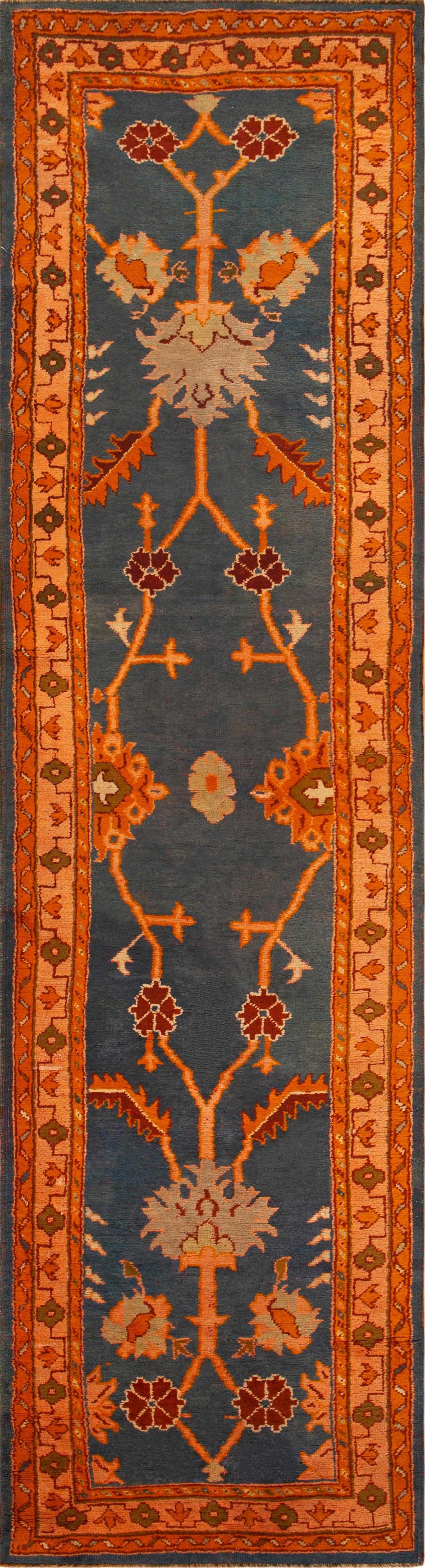 Nazmiyal Collection Antique Donegal Irish Rug 3 ft 2 in x 12 ft (Britisch Kolonial) im Angebot