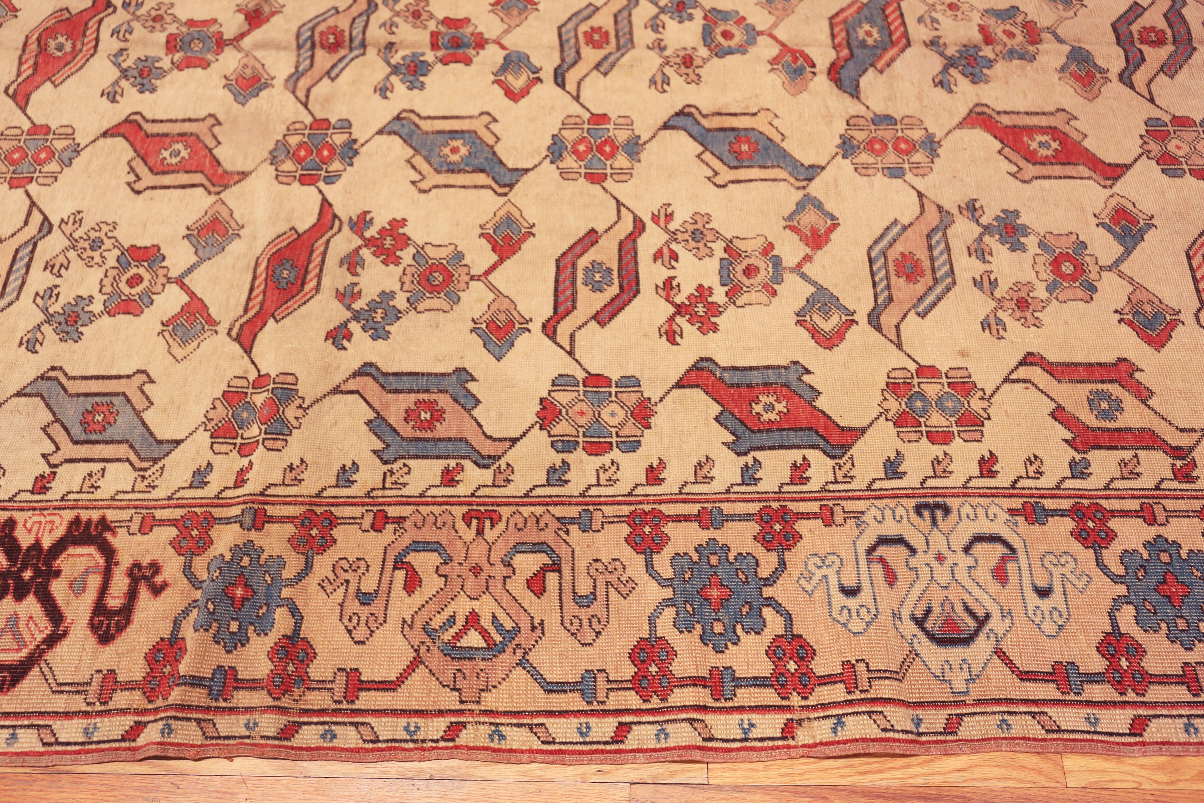 Nazmiyal Collection Antique Early Transylvanian Birds Pattern Rug im Zustand „Gut“ im Angebot in New York, NY