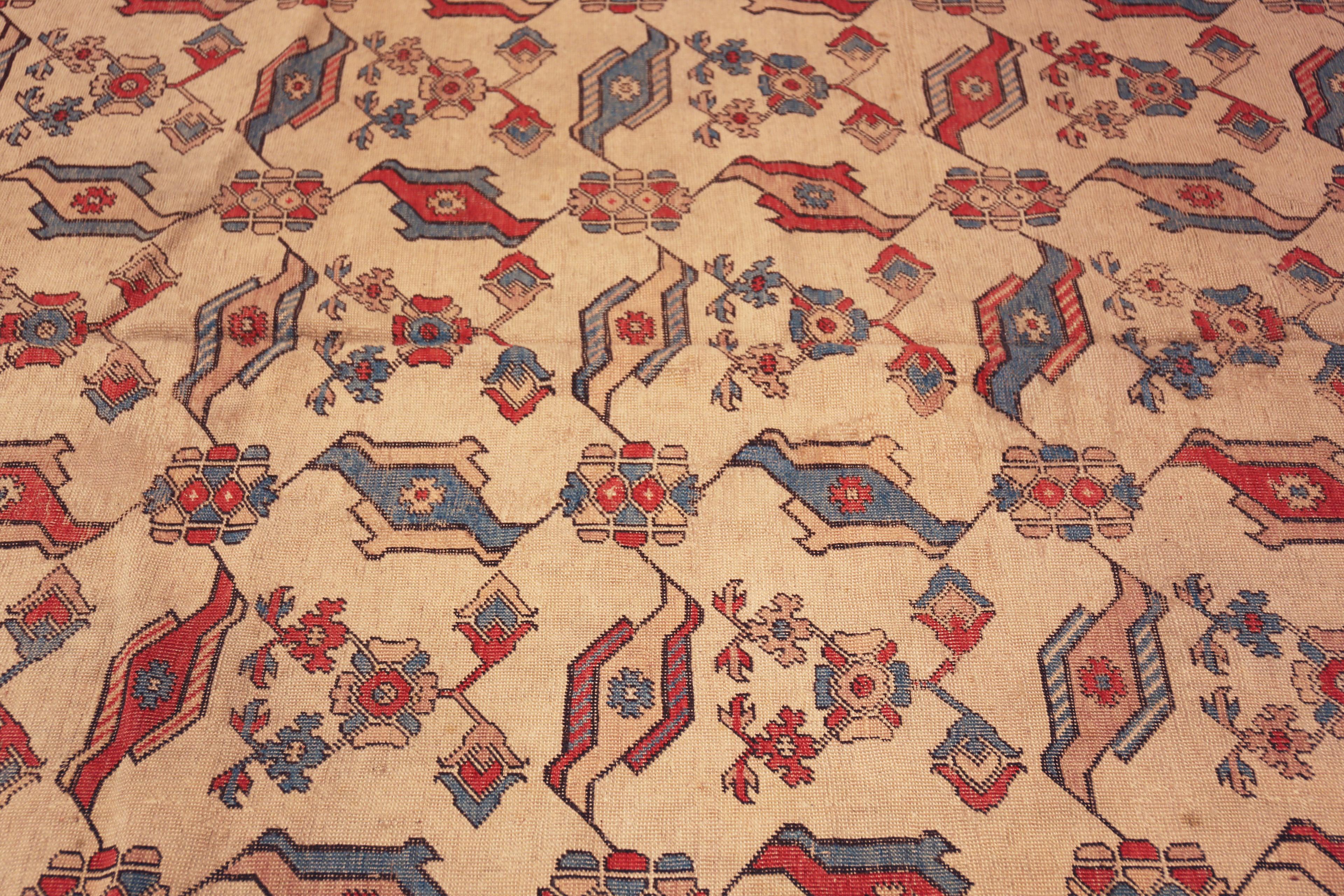 Nazmiyal Collection Antique Early Transylvanian Birds Pattern Rug (19. Jahrhundert) im Angebot