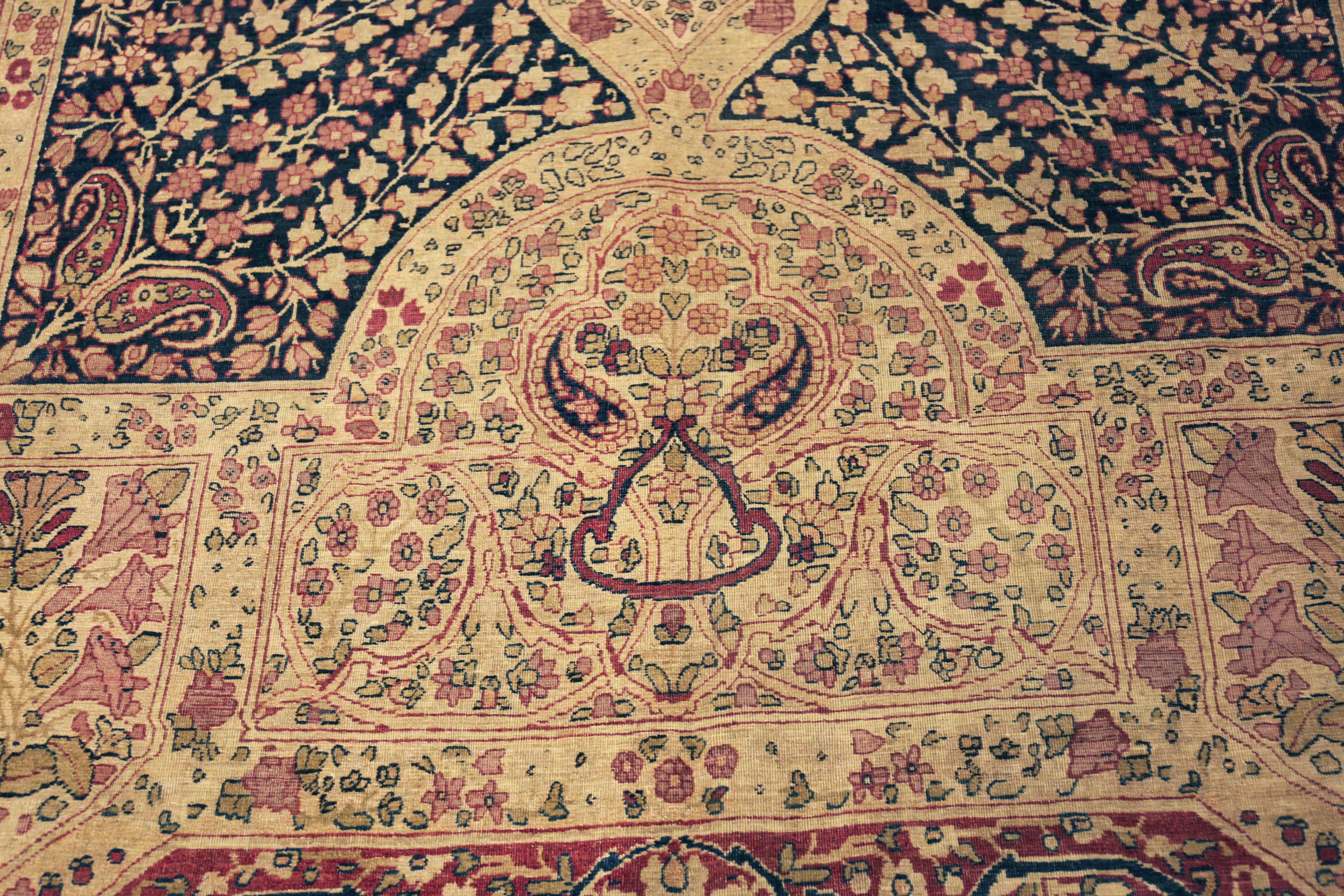 Nazmiyal Collection Antique Floral Design Kerman Teppich 10 ft 6 in x 15 ft (Handgeknüpft) im Angebot