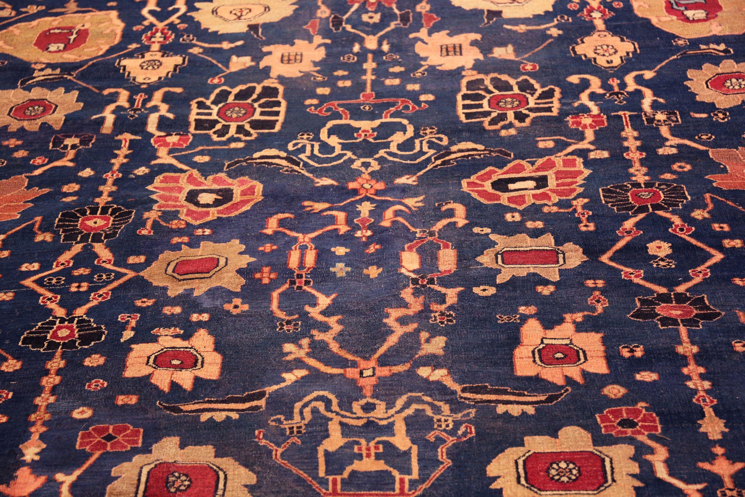 Nazmiyal Collection Antike florale persische Khorassan Teppich 17 ft x 17 ft 7 in im Zustand „Gut“ im Angebot in New York, NY