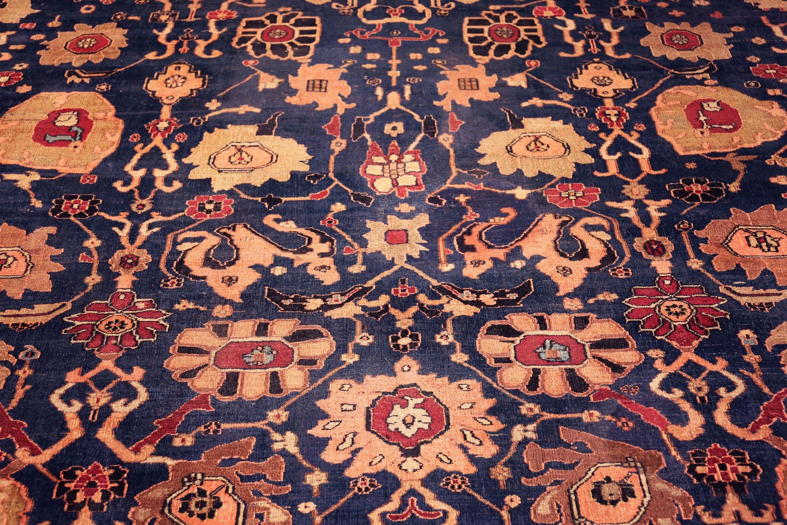 Nazmiyal Collection Antike florale persische Khorassan Teppich 17 ft x 17 ft 7 in (20. Jahrhundert) im Angebot