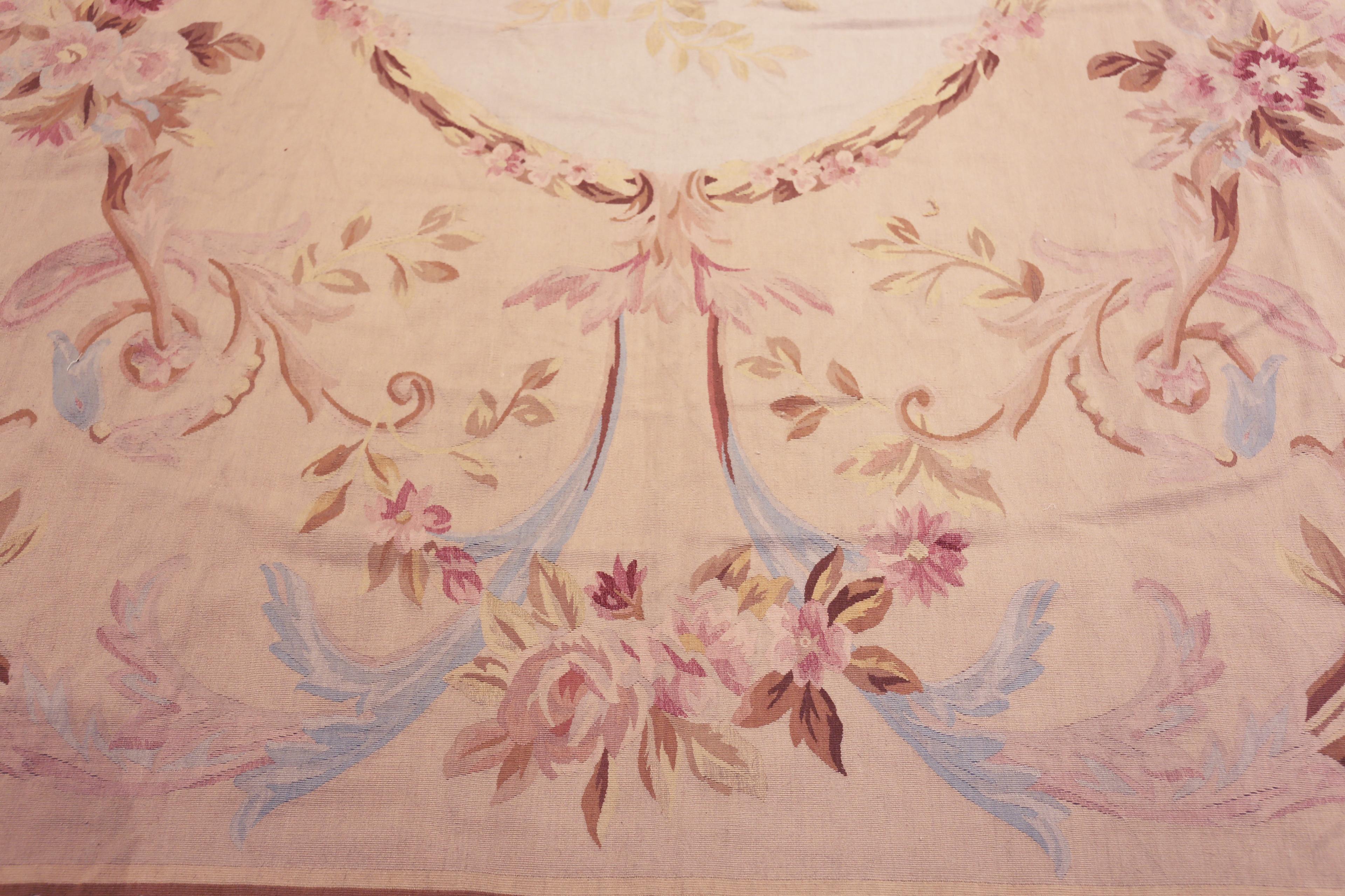 20th Century Nazmiyal Collection Antique French Aubusson Carpet 9 ft 10 in x 14 ft For Sale