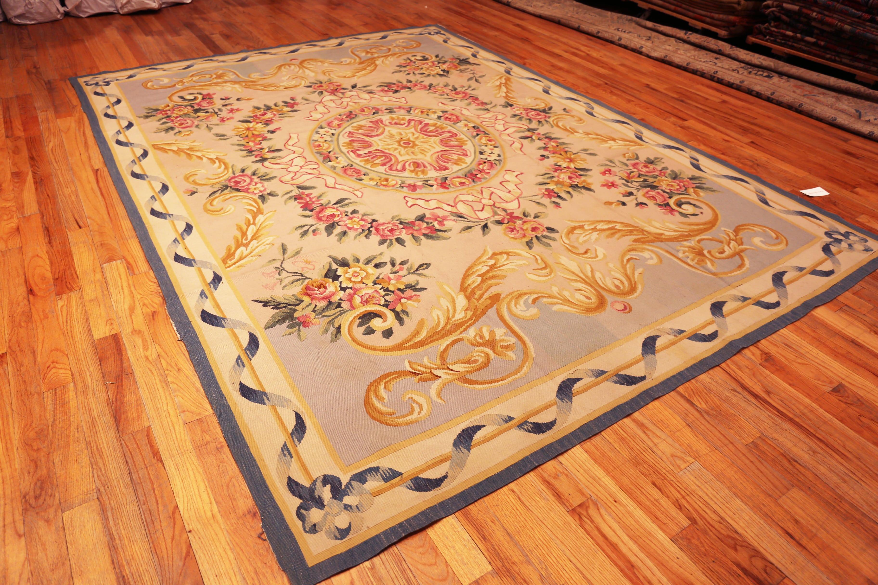 XX secolo Tappeto Nazmiyal Collection Antique French Aubusson Rococo 9 ft x 12 ft 3 in in vendita