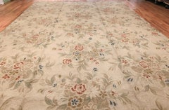 Antique Hooked American Rug. Size: 11 ft 6 in x 17 ft 10 in