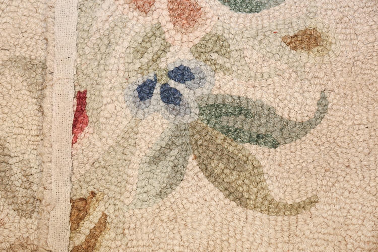 Antiker amerikanischer Teppich mit Kapuze. Größe: 11 ft 6 in x 17 ft 10 in (Wolle)