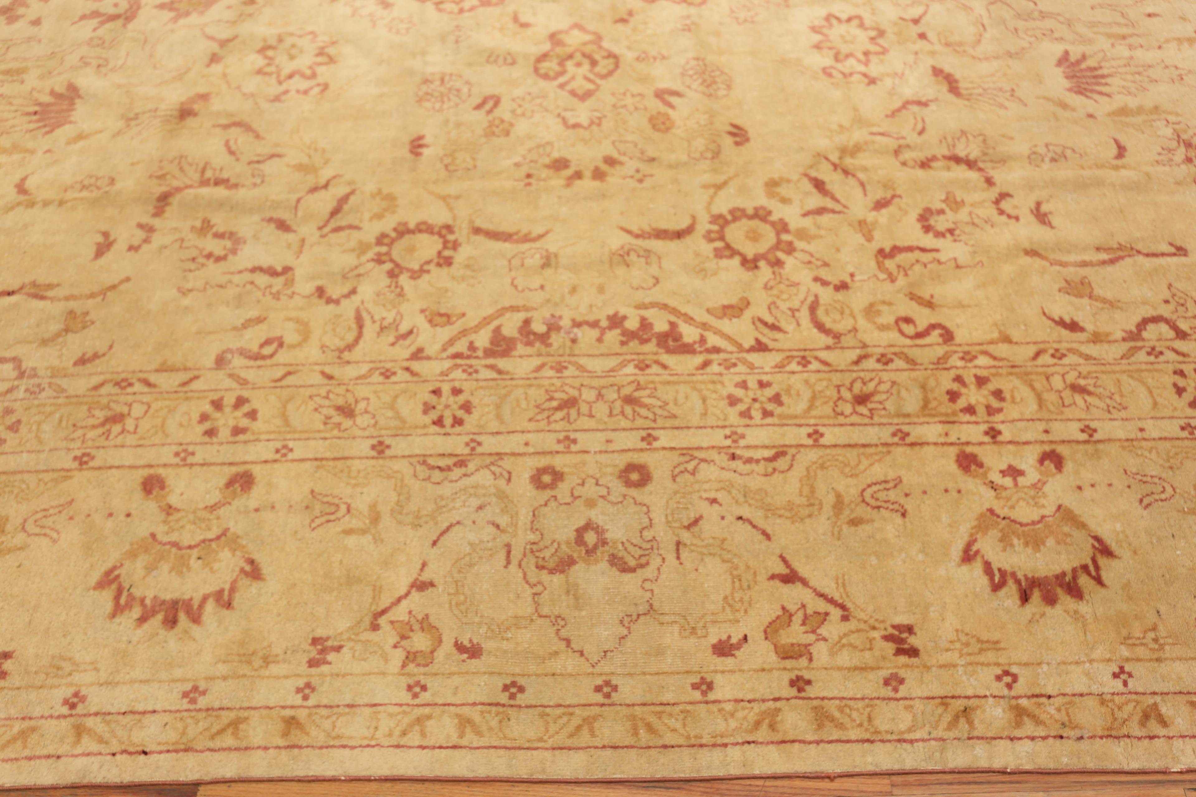 Lana Tappeto Antico Indiano Agra Collection Nazmiyal Collection 10 ft 7 in x 14 ft 4 in in vendita