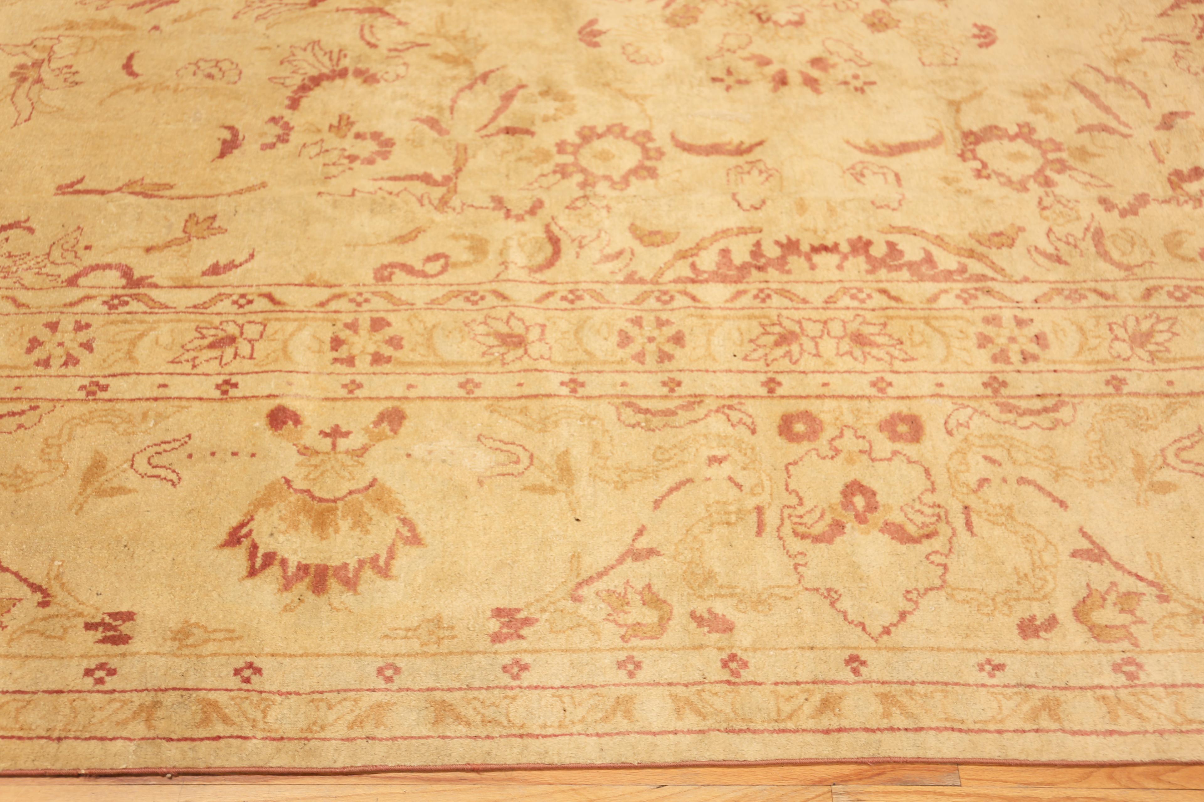 Tappeto Antico Indiano Agra Collection Nazmiyal Collection 10 ft 7 in x 14 ft 4 in in vendita 2
