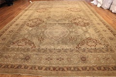 Antique Indian Amritsar Carpet. 11 ft 2 in x 16 ft 7 in