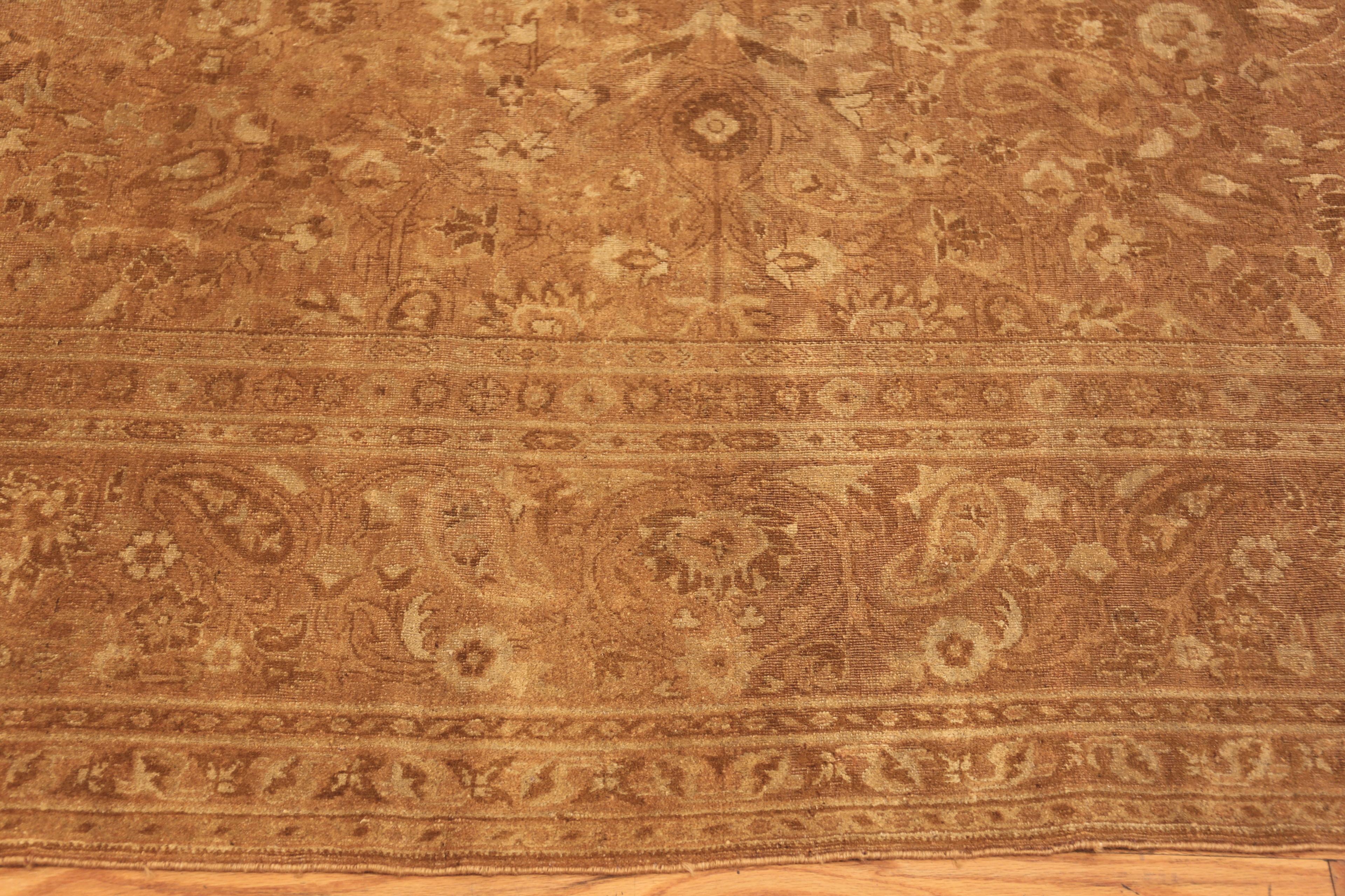 Other Antique Indian Amritsar Rug. 7 ft 10 in x 8 ft 10 in For Sale