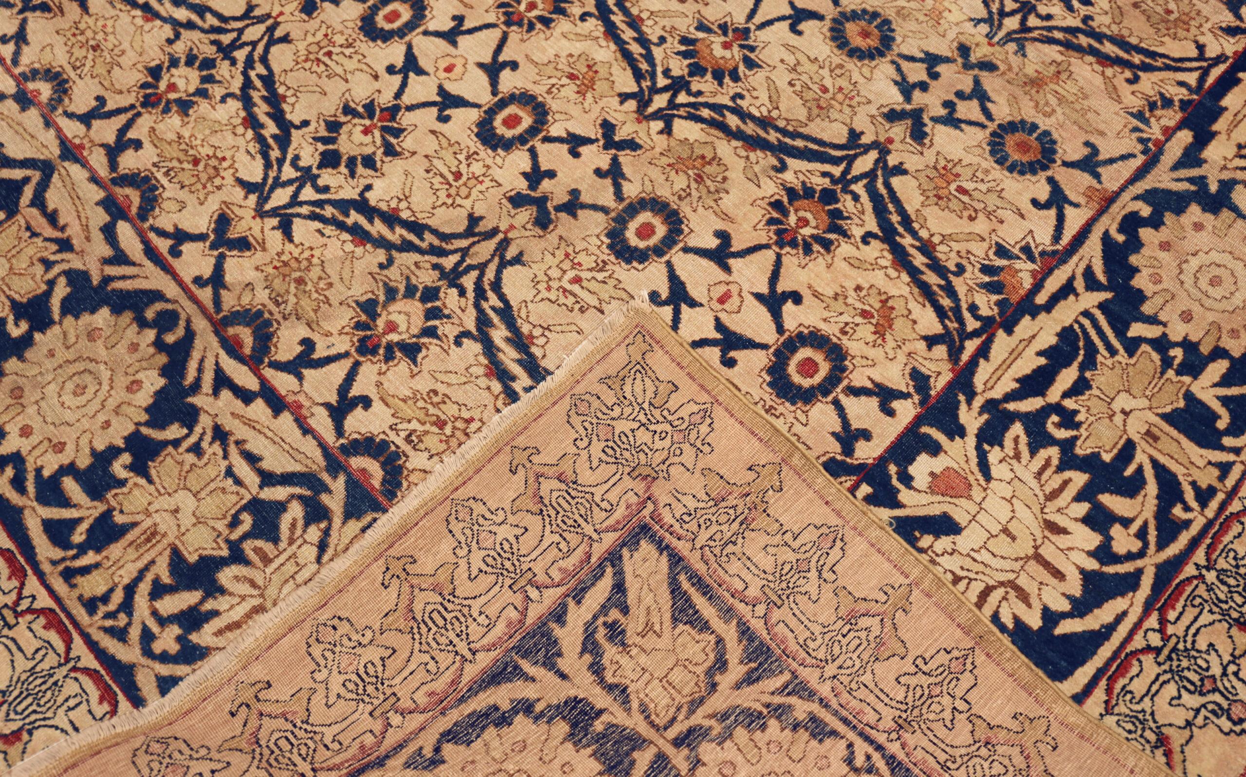 Exquis tapis ancien de Kerman avec médaillon royal et treillis floral, Origine : Perse, Circa Date : 1920