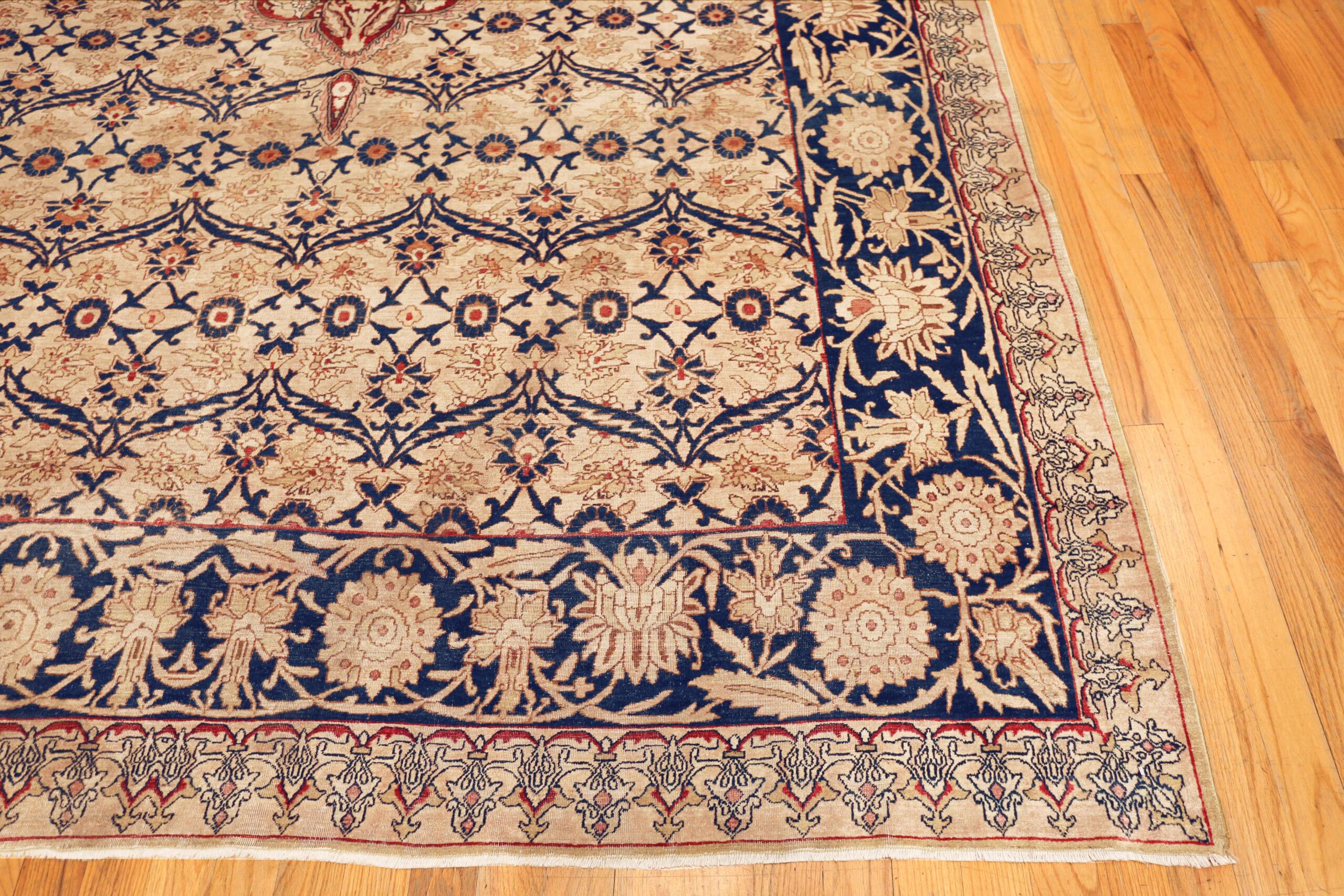 Noué à la main Collectional Antique Kerman Persian Rug 8 ft 10 in x 12 ft 4 in en vente