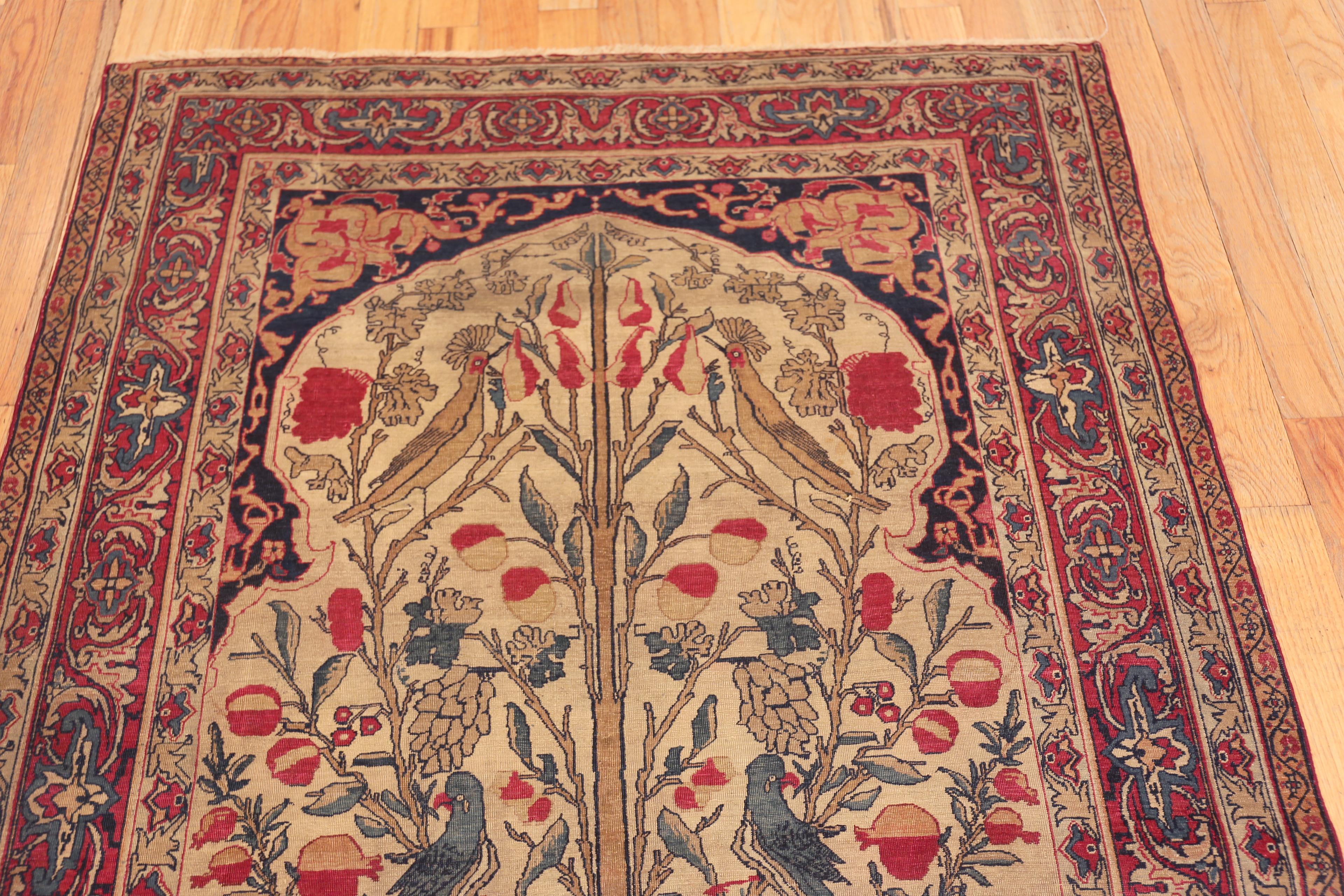 Kirman Collection Nazmiyal Collection Kerman antique Tapis 4 ft 4 in x 7 ft 3 in en vente
