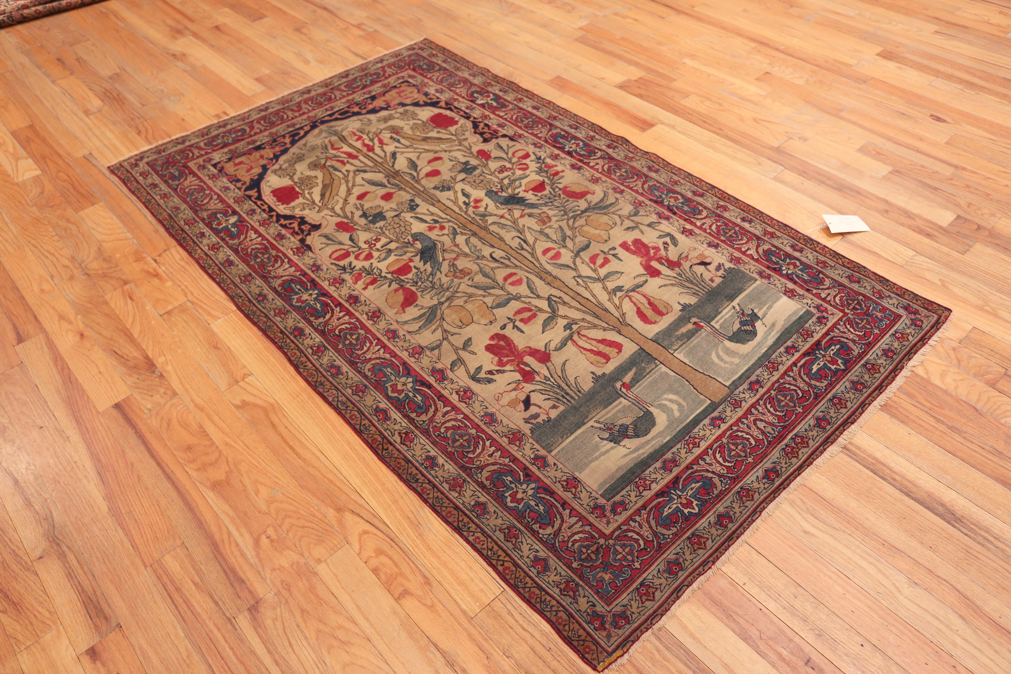 Laine Collection Nazmiyal Collection Kerman antique Tapis 4 ft 4 in x 7 ft 3 in en vente