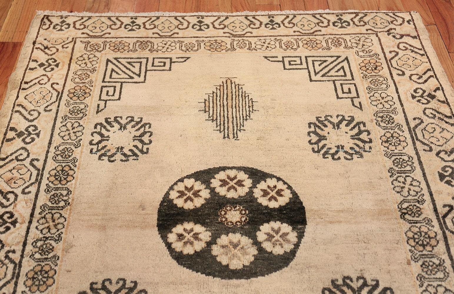 Antique Khotan Carpet. Size: 4 ft 2 in x 5 ft 8 in For Sale 3