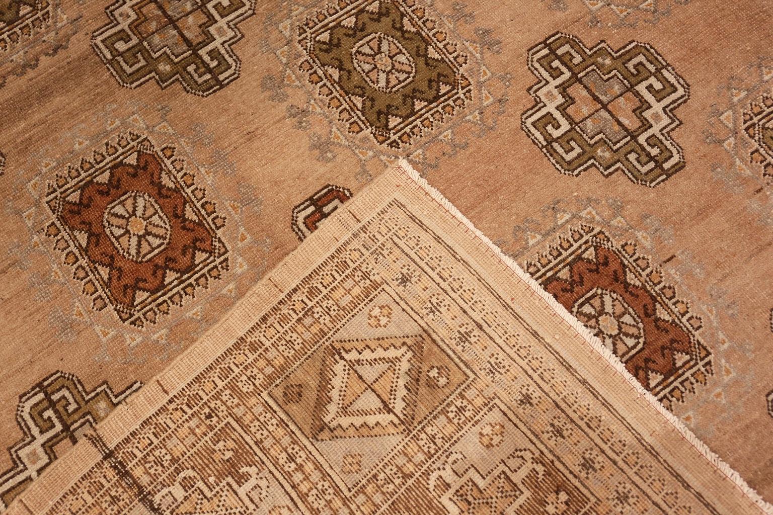 Antique Khotan Carpet. Size: 9 ft x 17 ft 2 in For Sale 2