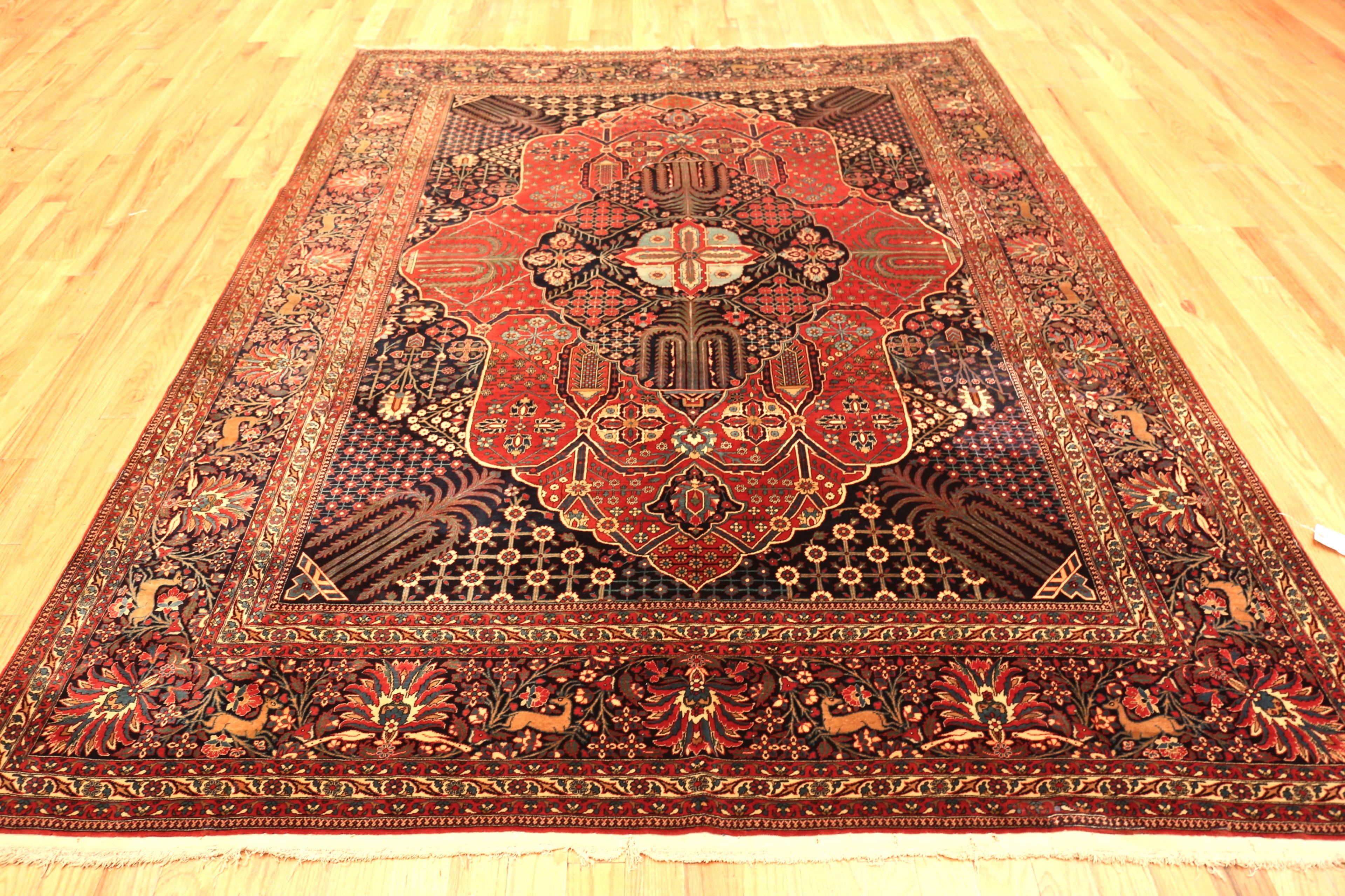 Antiker persischer Mohtasham Kashan Teppich, Herkunftsland: Persien, CIRCA Datum: 1880. Größe: 7 ft 7 in x 10 ft (2,31 m x 3,05 m)

