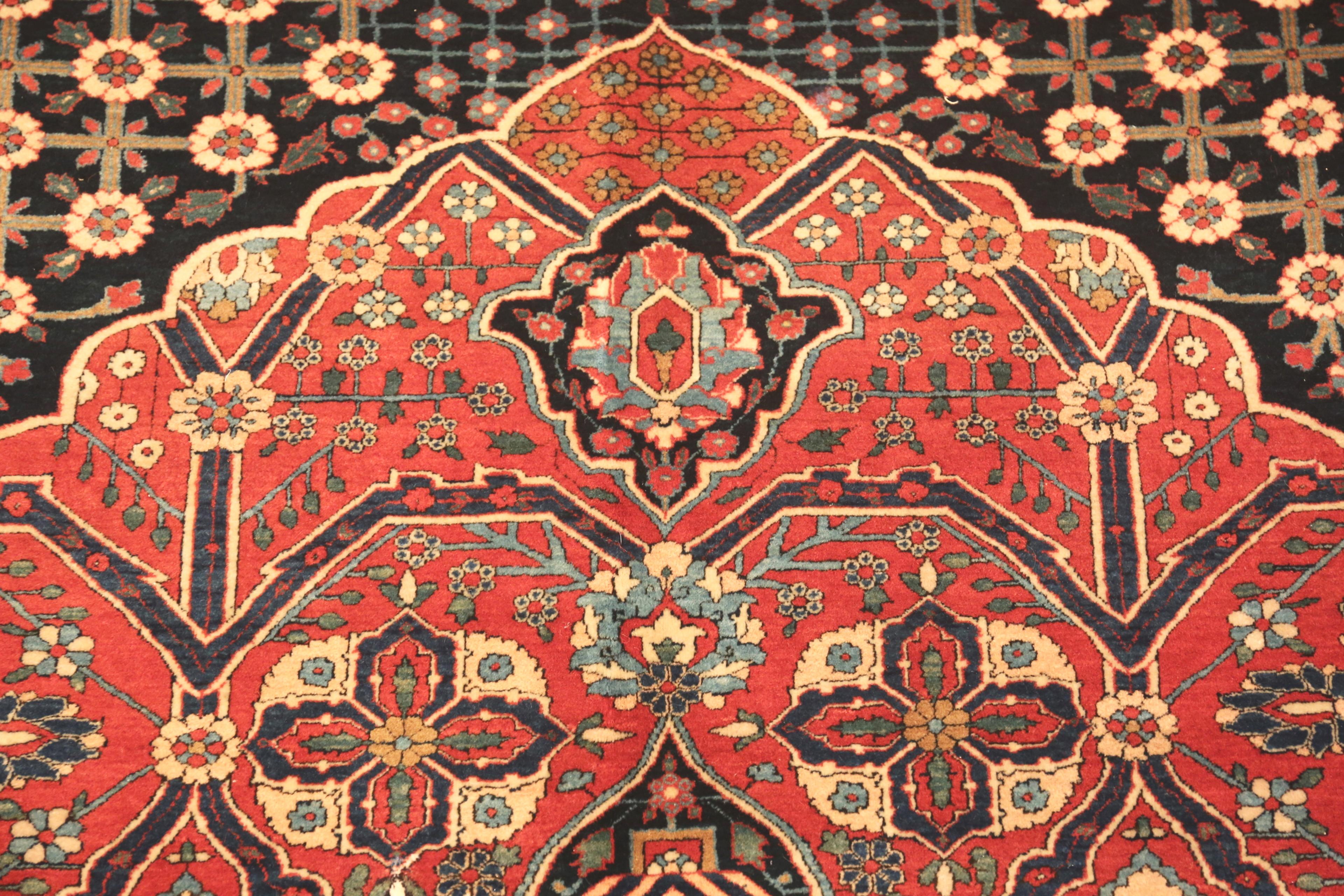 Antiker Mohtasham Kashan-Teppich. 7 ft 7 in x 10 ft (19. Jahrhundert) im Angebot