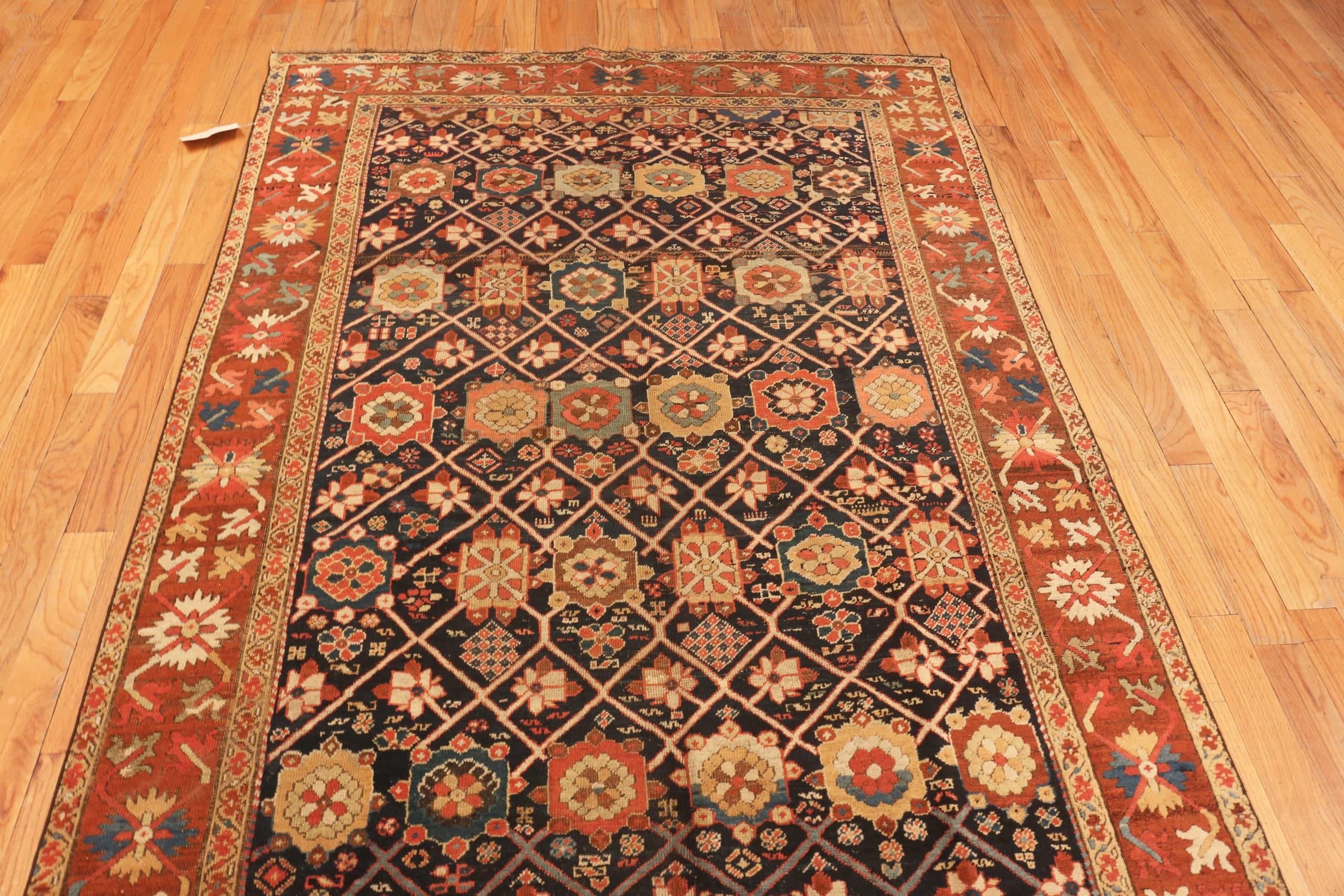 Antique Northwest Persian Rug. Size: 5 ft 5 in x 14 ft  In Excellent Condition For Sale In New York, NY
