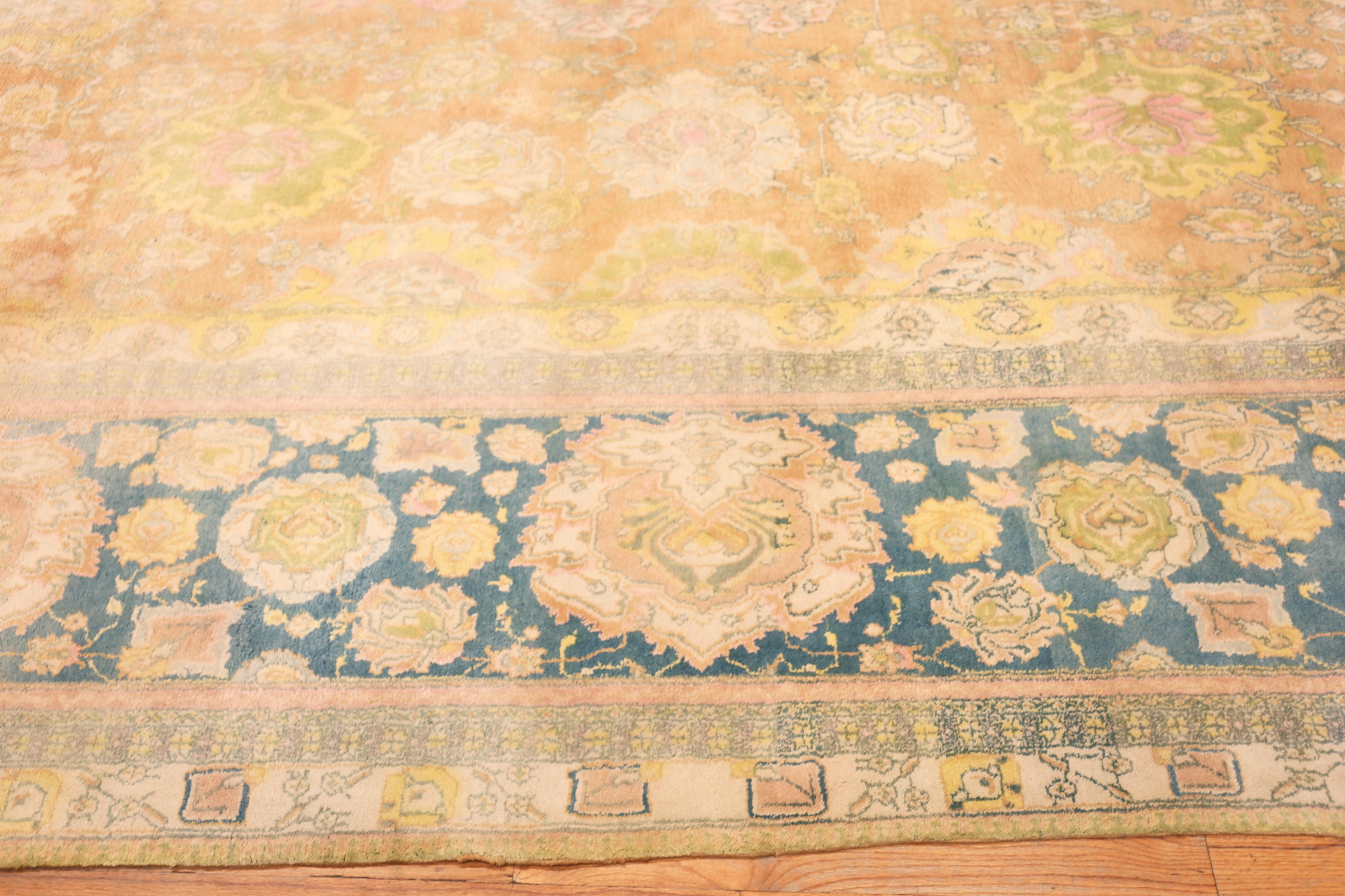 Annodato a mano Nazmiyal Collection Tappeto indiano Agra antico e sovradimensionato 15 ft. x 22 ft. in vendita