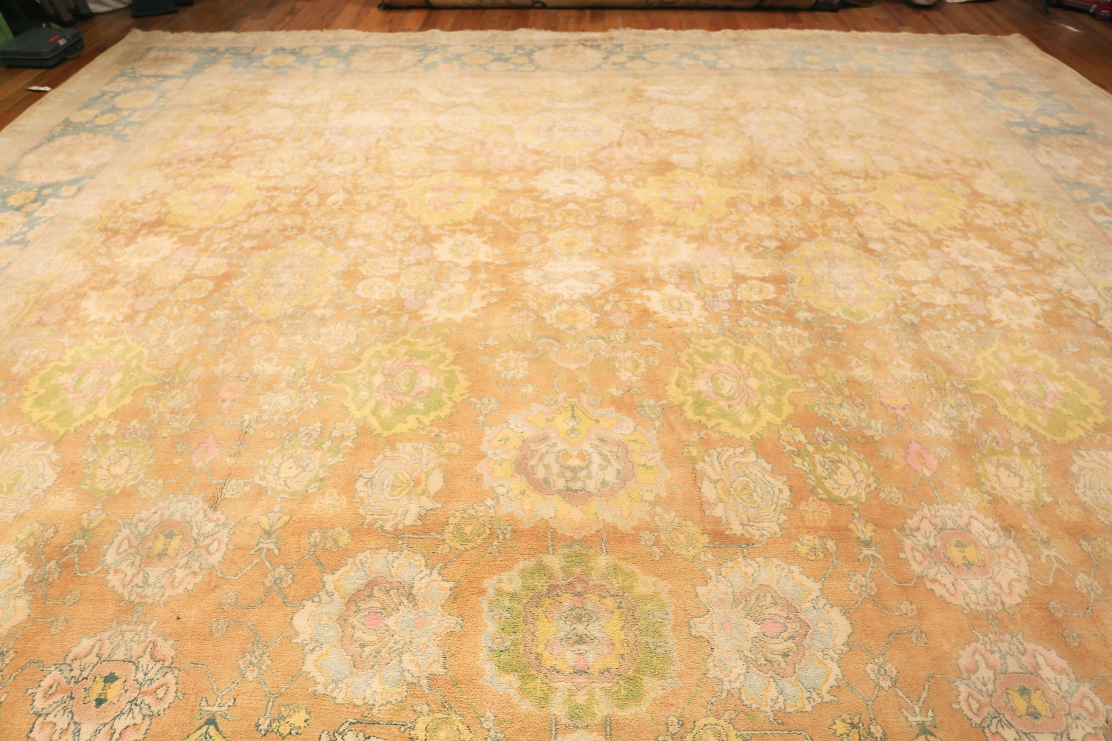 Lana Nazmiyal Collection Tappeto indiano Agra antico e sovradimensionato 15 ft. x 22 ft. in vendita