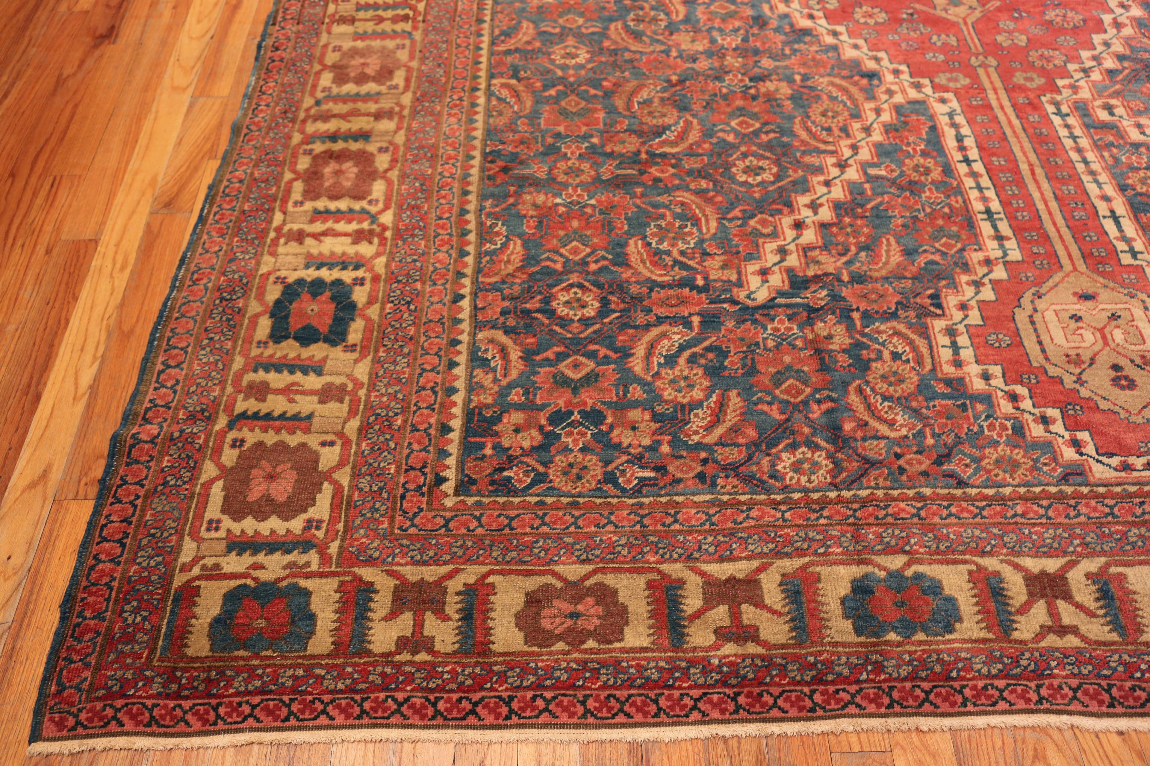 XIX secolo Nazmiyal Collection Antique Persian Bakshaish Large Rug 11 ft x 14 ft 9 in in vendita