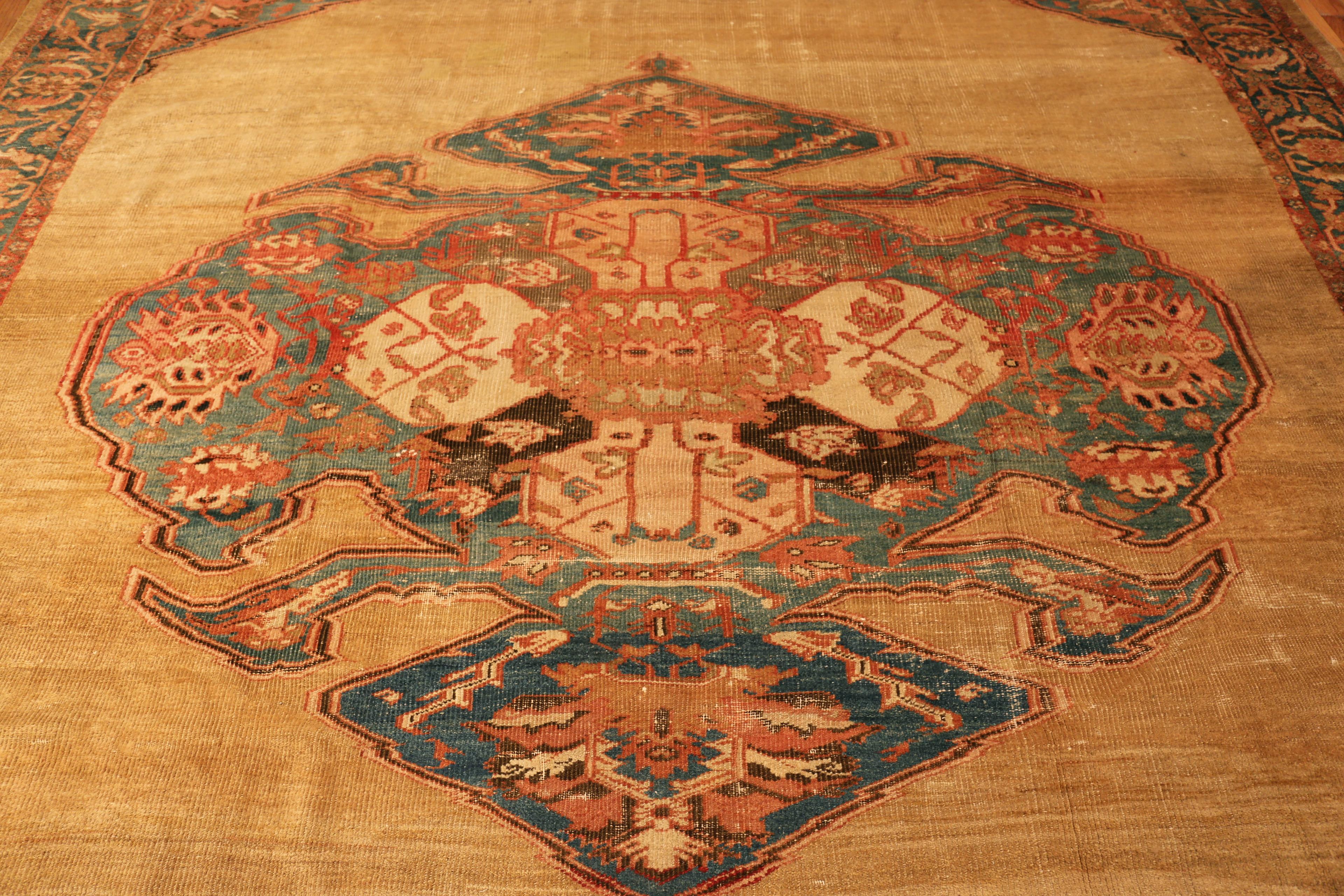 Tappeto Nazmiyal Collection Antique Persian Bakshaish 11 ft x 13 ft 8 in in vendita 1