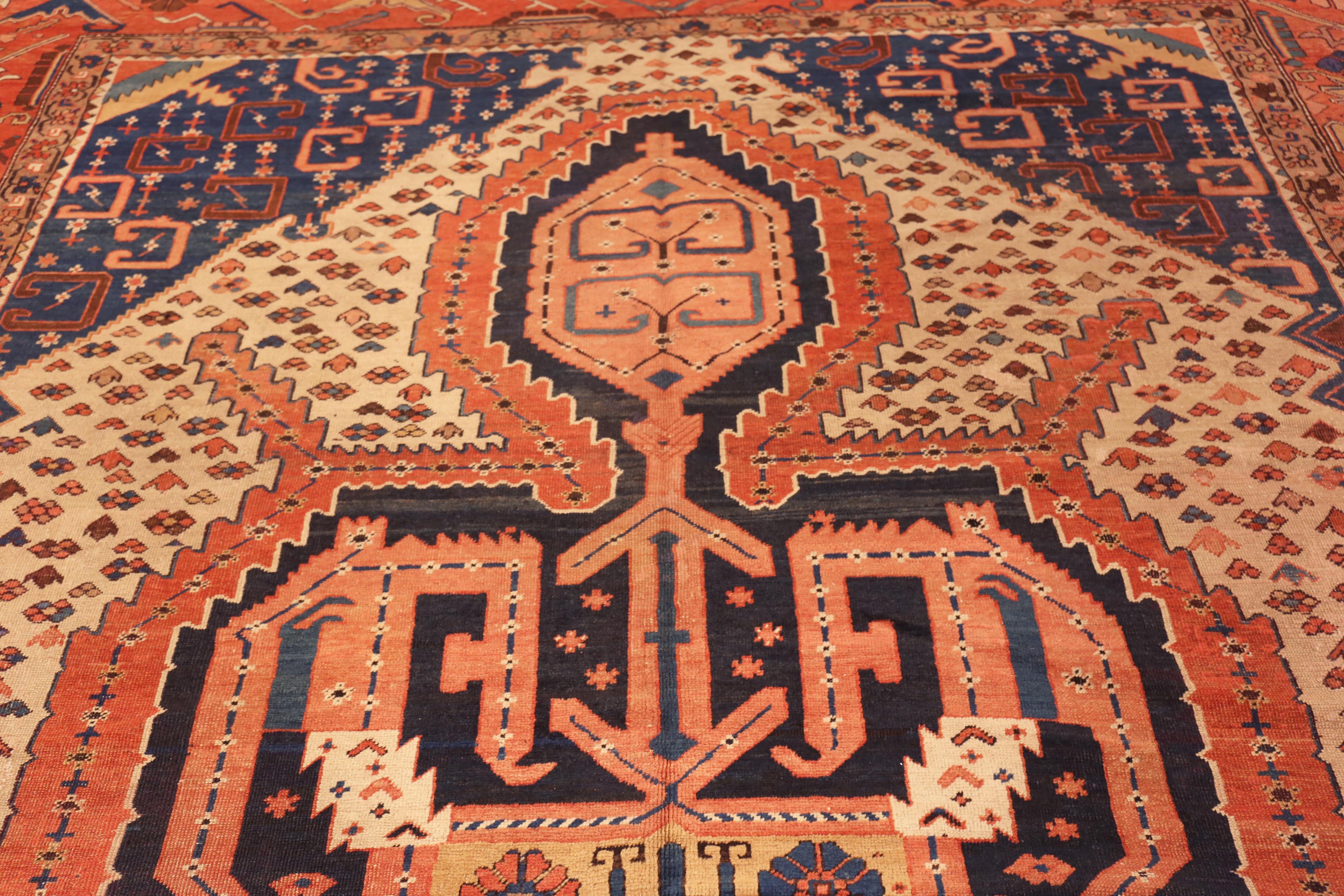 Nazmiyal Collection Antiker Persischer Bakshaish Teppich 11 ft x 15 ft (Wolle) im Angebot