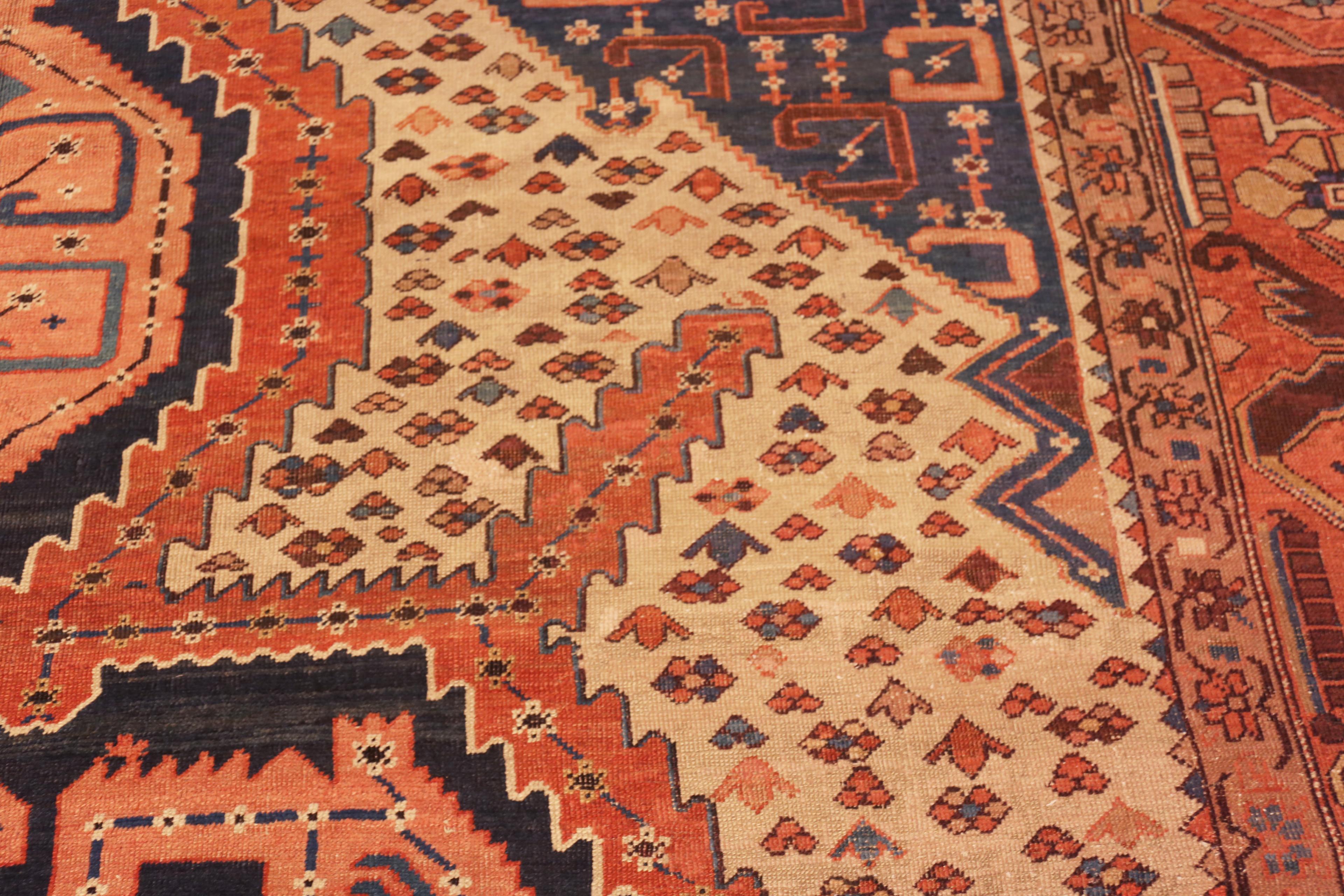 Nazmiyal Collection Antiker Persischer Bakshaish Teppich 11 ft x 15 ft im Angebot 1