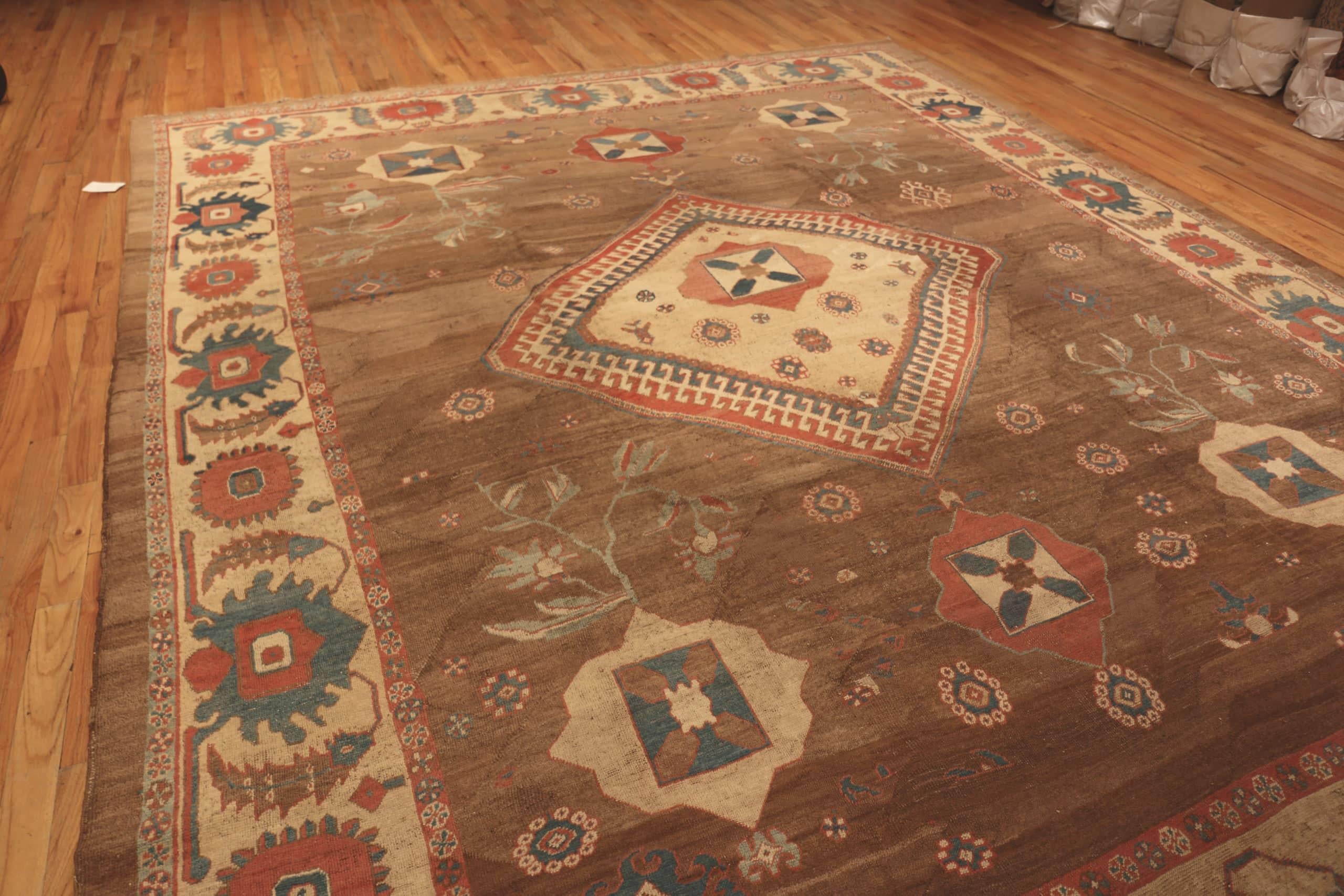 Antique Persian Bakshaish Rug. 12 ft 2 in x 14 ft 8 in For Sale 2