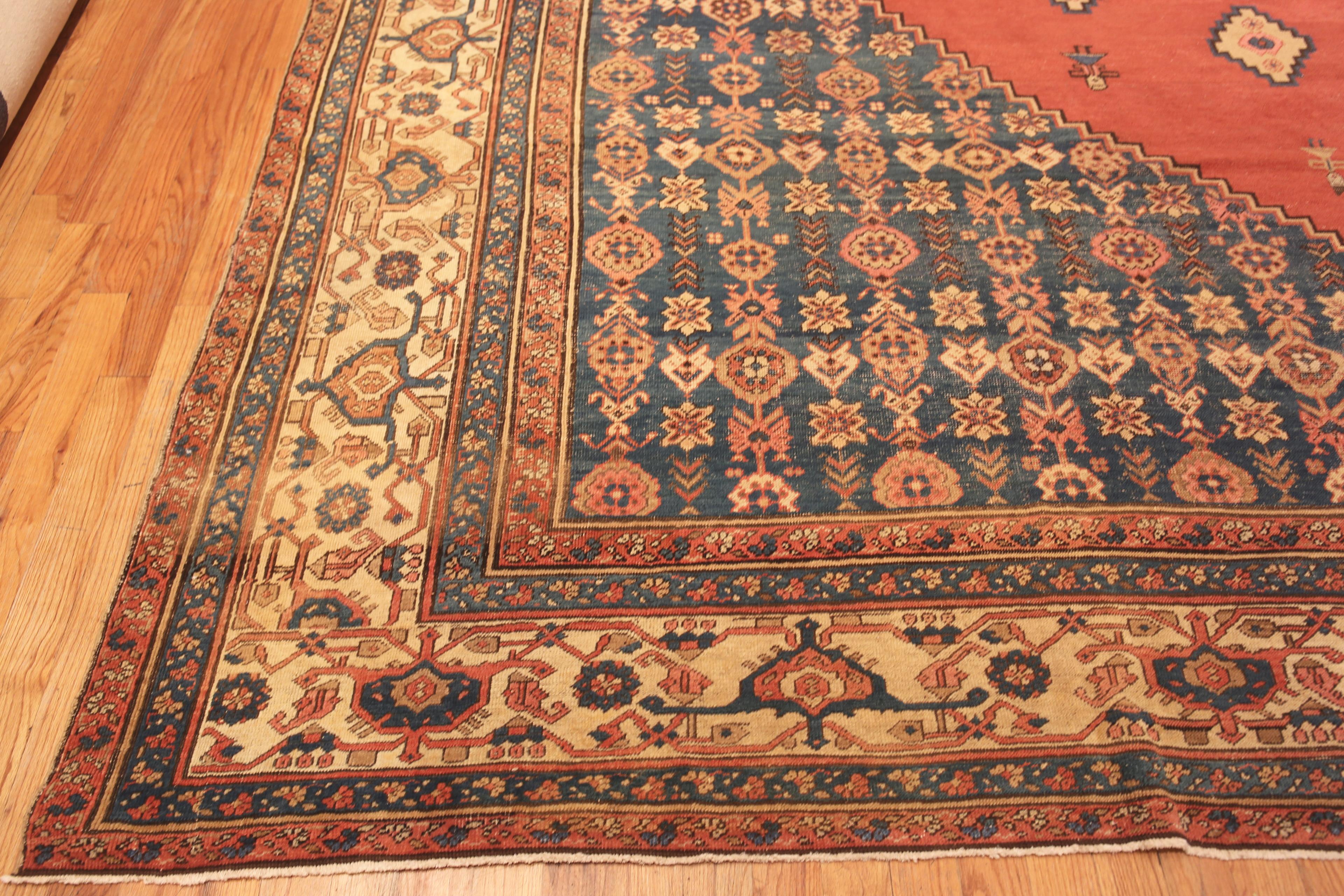 Hand-Knotted Antique Persian Bakshaish Rug. 13 ft 7 in x 18 ft For Sale