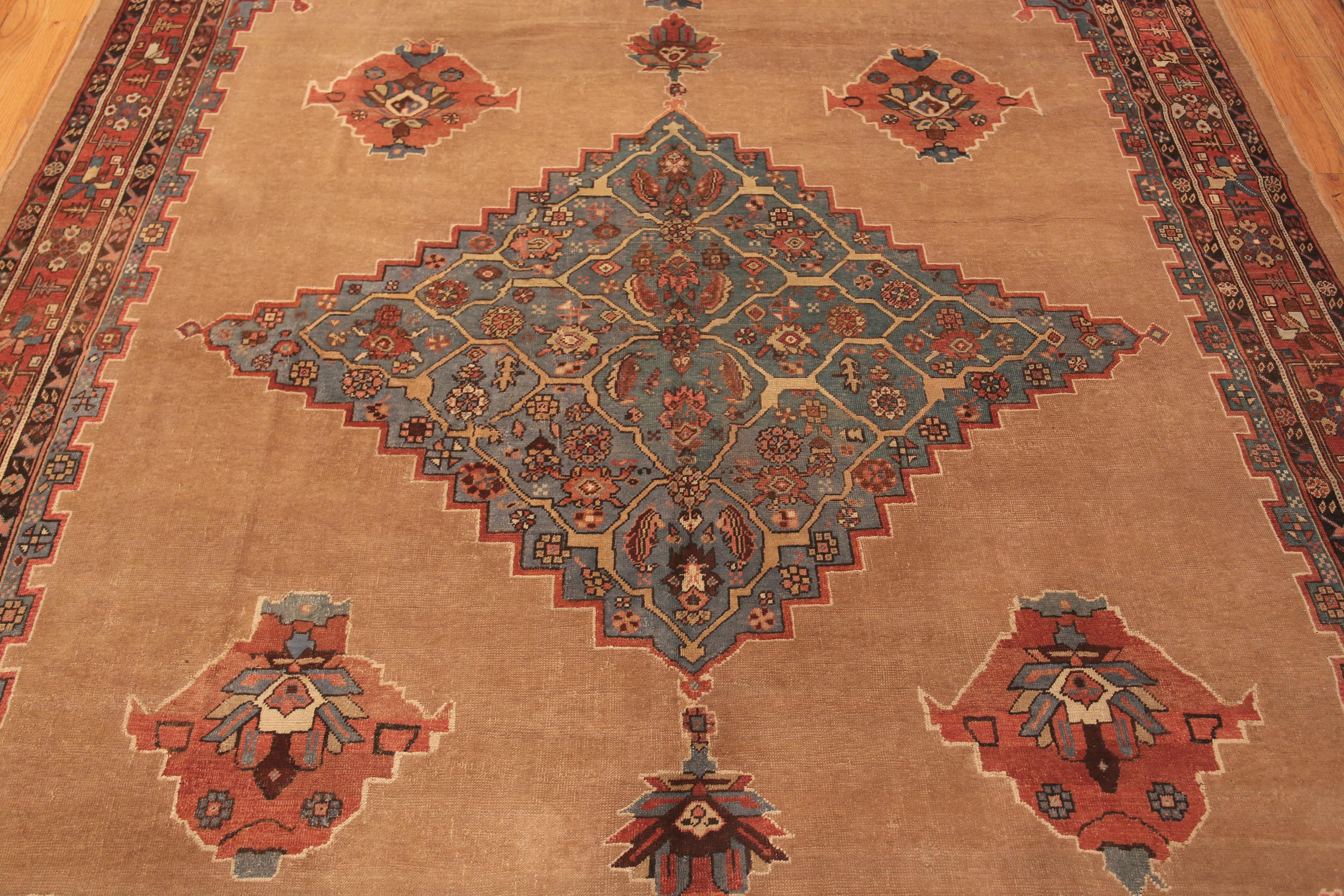 Wool Antique Persian Bakshaish Rug. 8 ft 6 in x 13 ft 6 in For Sale