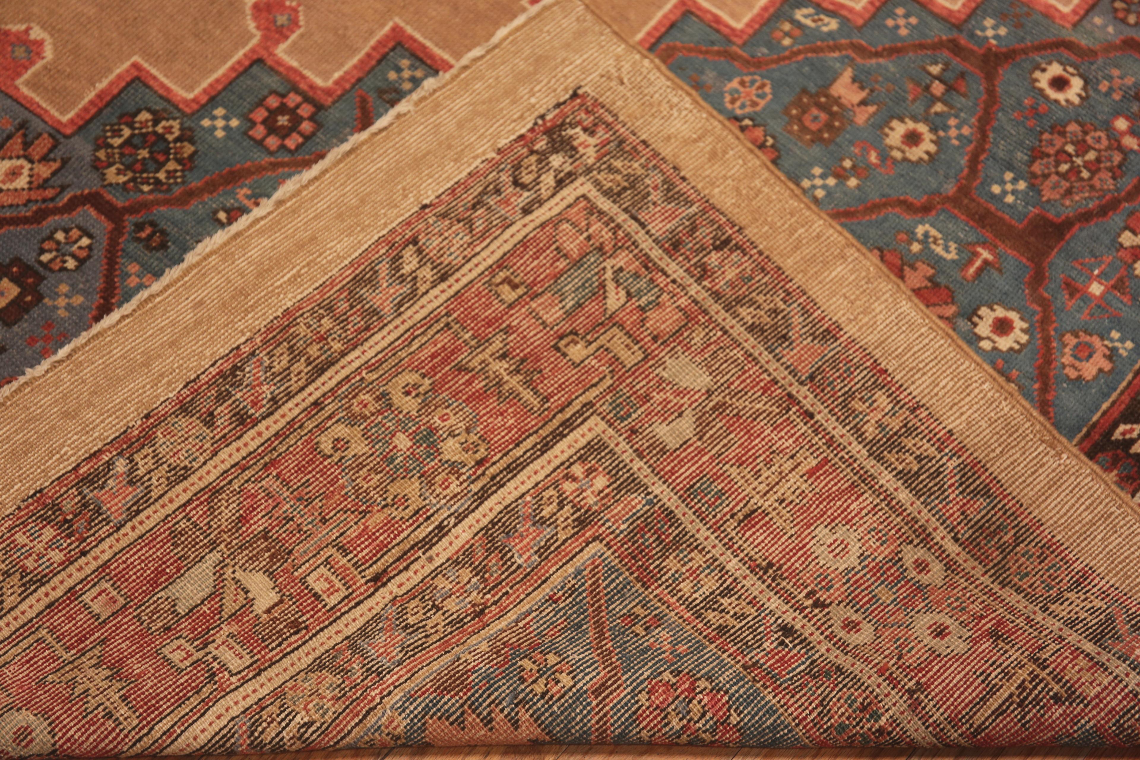 Antique Persian Bakshaish Rug. 8 ft 6 in x 13 ft 6 in For Sale 3