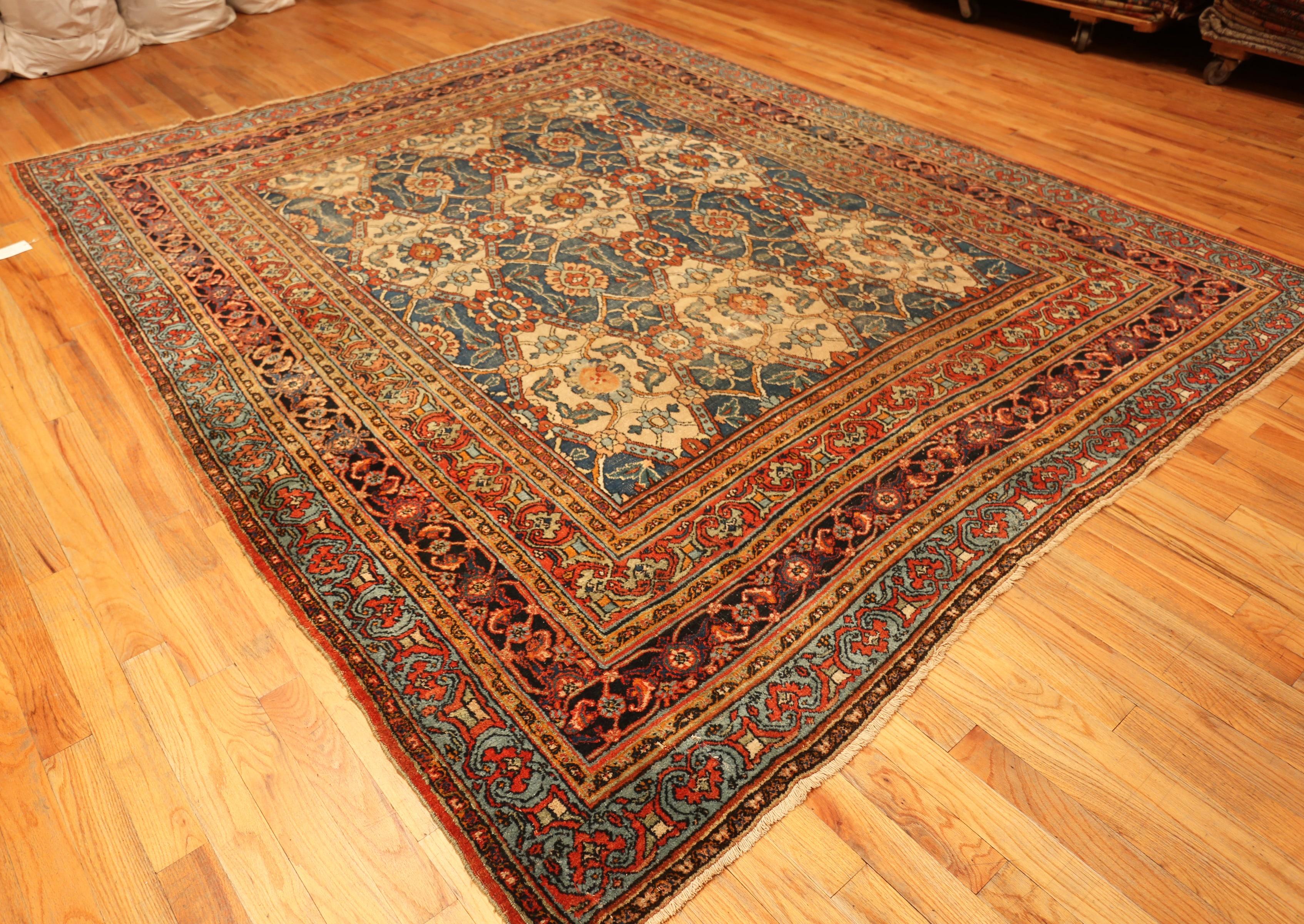 Nazmiyal Collection Antike persische Dorokhsh Teppich 9'3