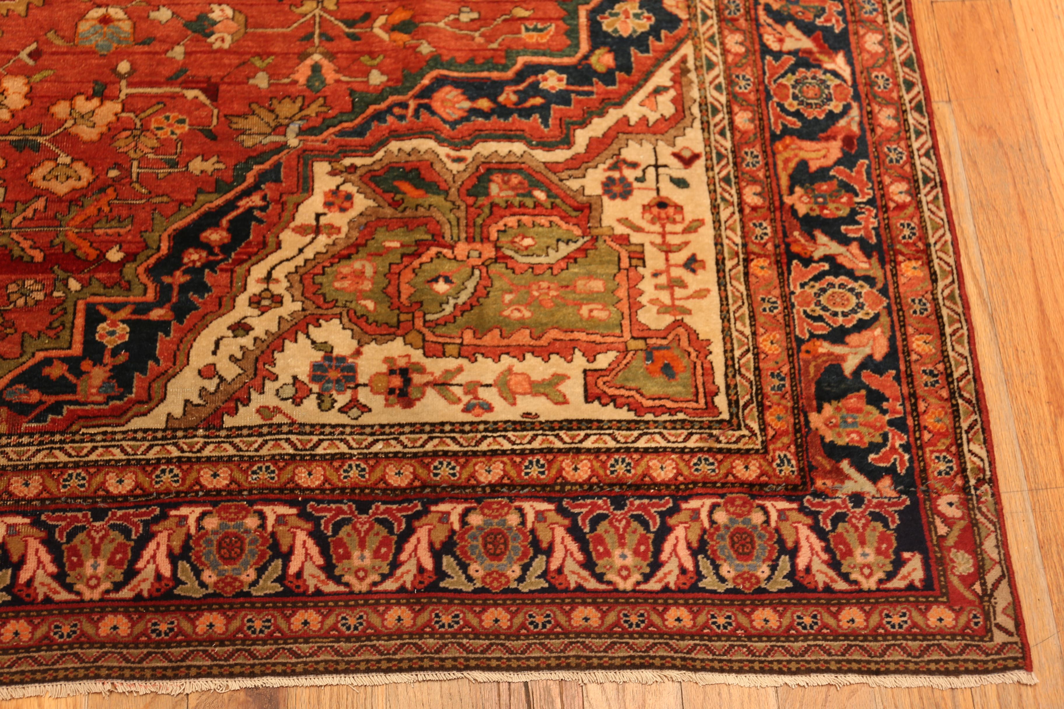 Tappeto Nazmiyal Collection Antique Persian Sarouhan Farahan 7 ft 2 in x 9 ft 8 in in vendita 2