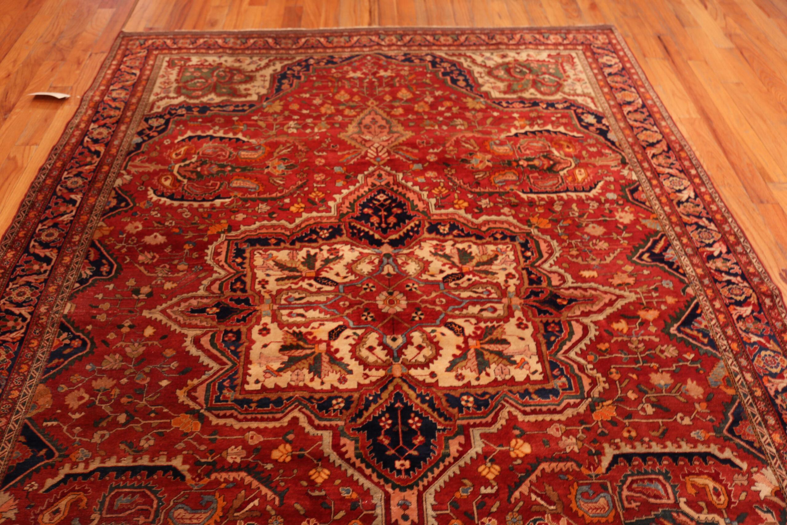 Sarouk Farahan Tappeto Nazmiyal Collection Antique Persian Sarouhan Farahan 7 ft 2 in x 9 ft 8 in in vendita