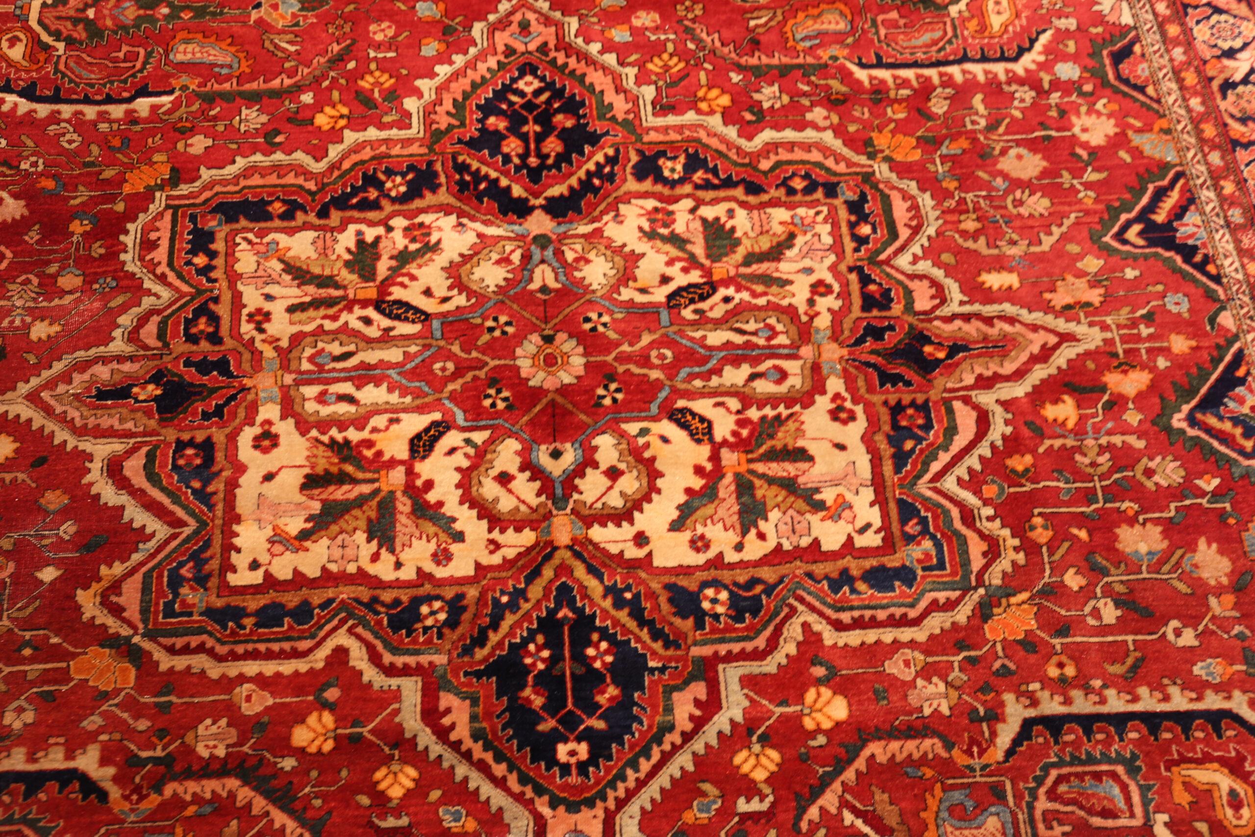 Annodato a mano Tappeto Nazmiyal Collection Antique Persian Sarouhan Farahan 7 ft 2 in x 9 ft 8 in in vendita