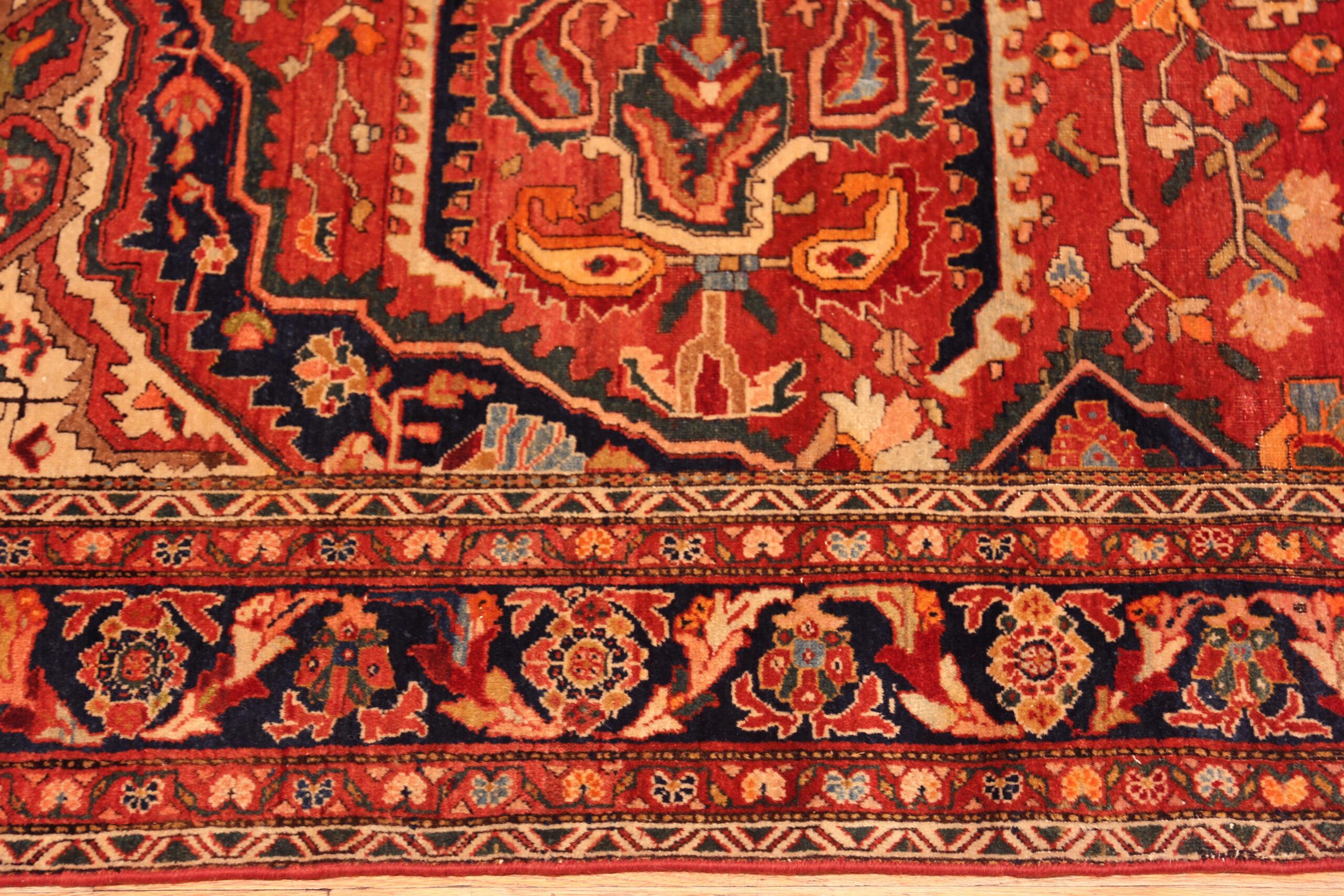 XX secolo Tappeto Nazmiyal Collection Antique Persian Sarouhan Farahan 7 ft 2 in x 9 ft 8 in in vendita