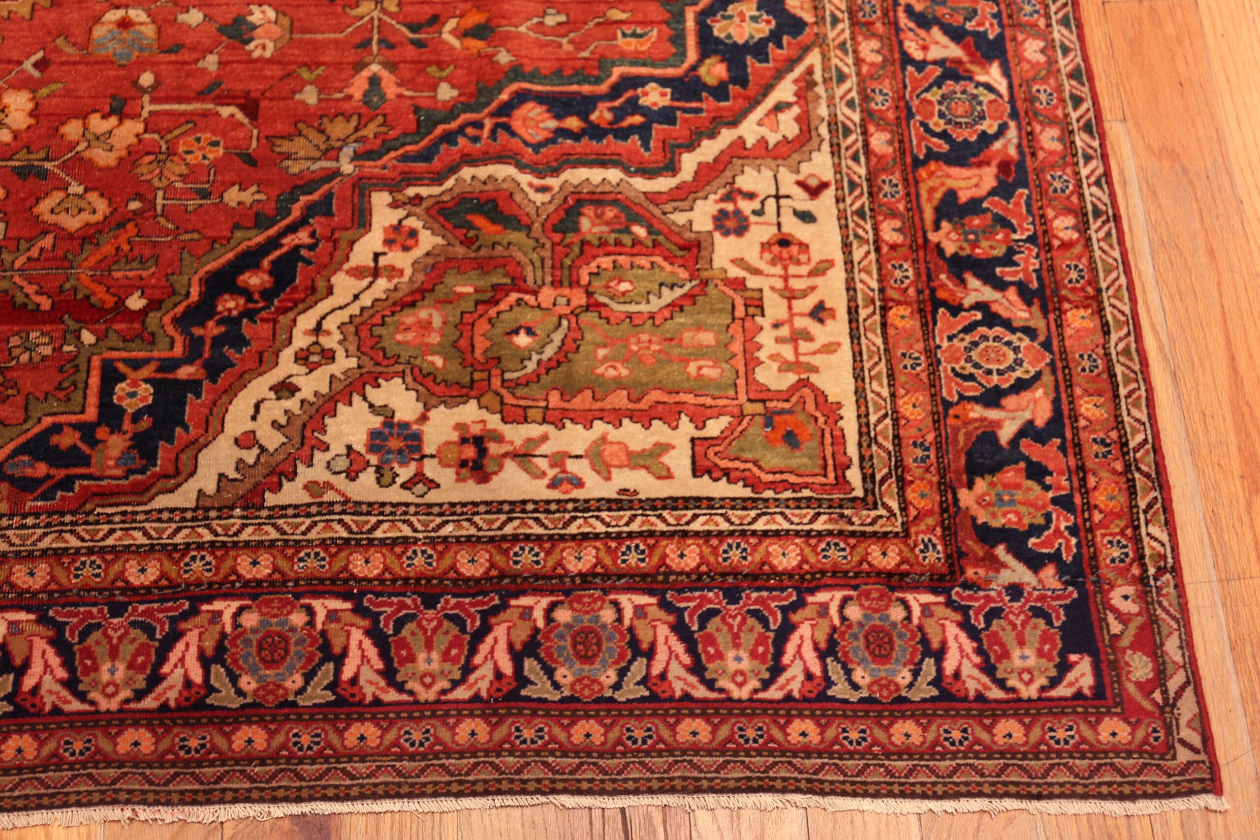 Tappeto Nazmiyal Collection Antique Persian Sarouhan Farahan 7 ft 2 in x 9 ft 8 in in vendita 1