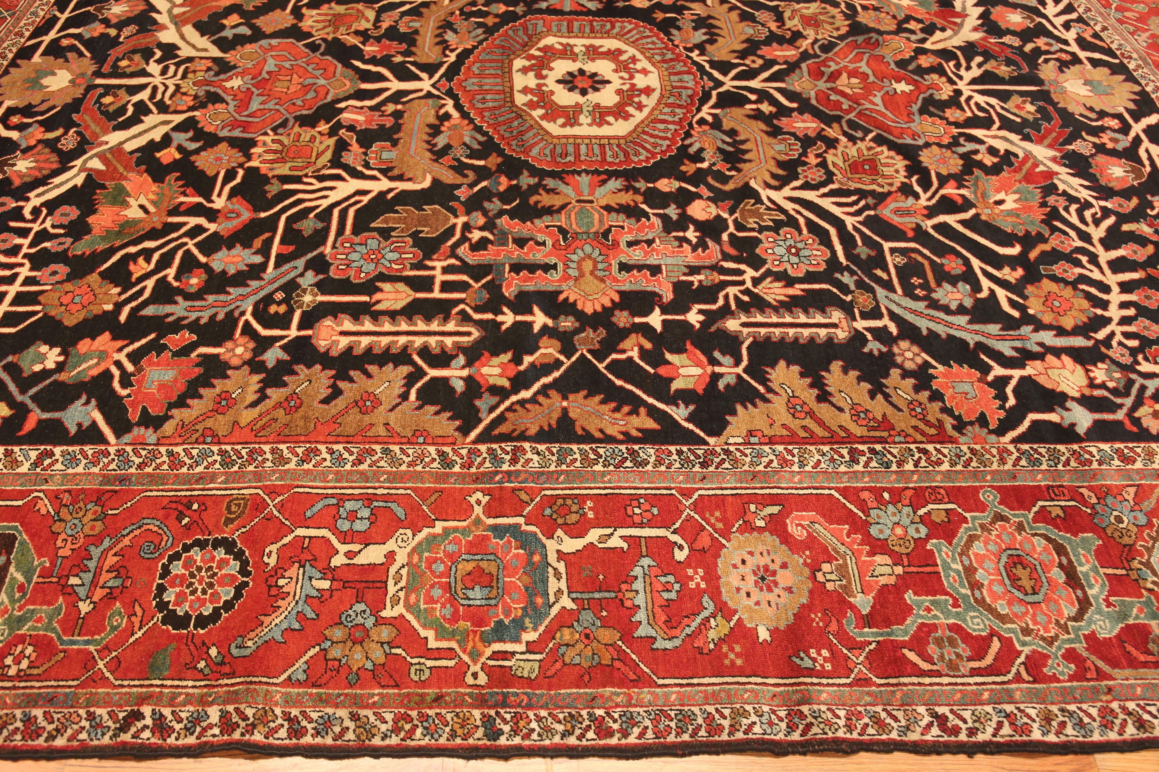 Heriz Serapi Antique Persian Heriz Rug. 11 ft 6 in x 13 ft 2 in For Sale