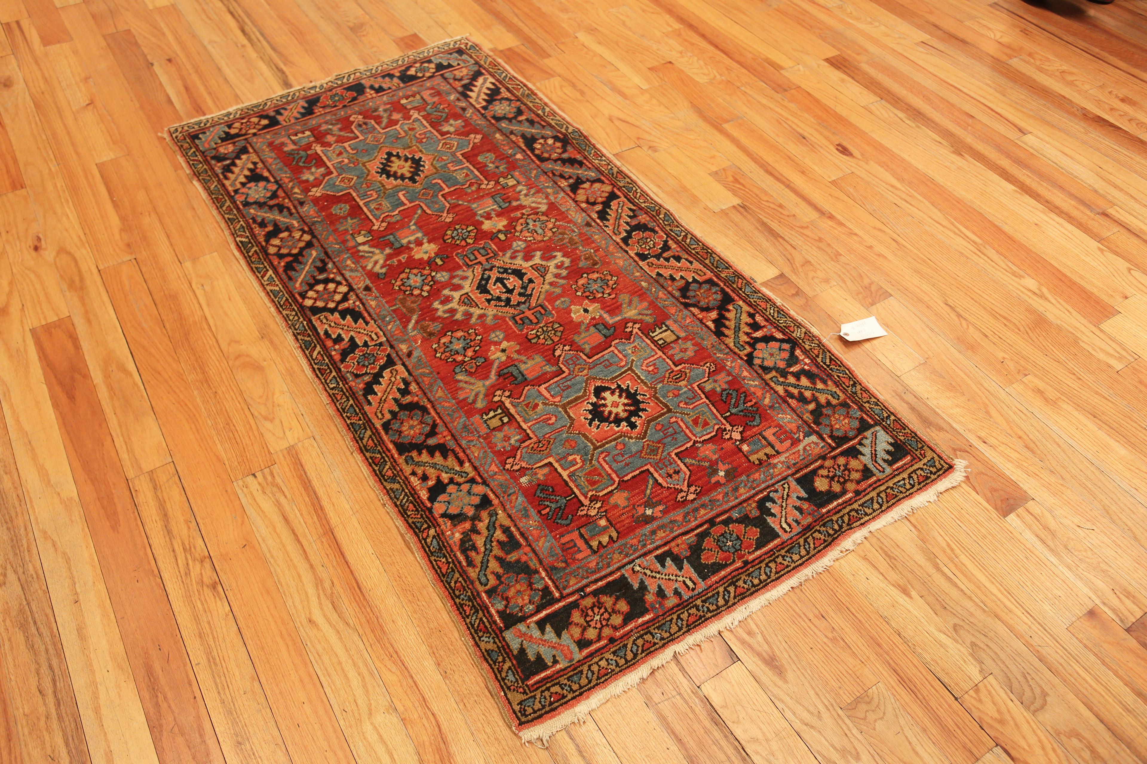 Hand-Knotted Antique Persian Heriz Rug. 3 ft 1 in x 6 ft 2 in For Sale