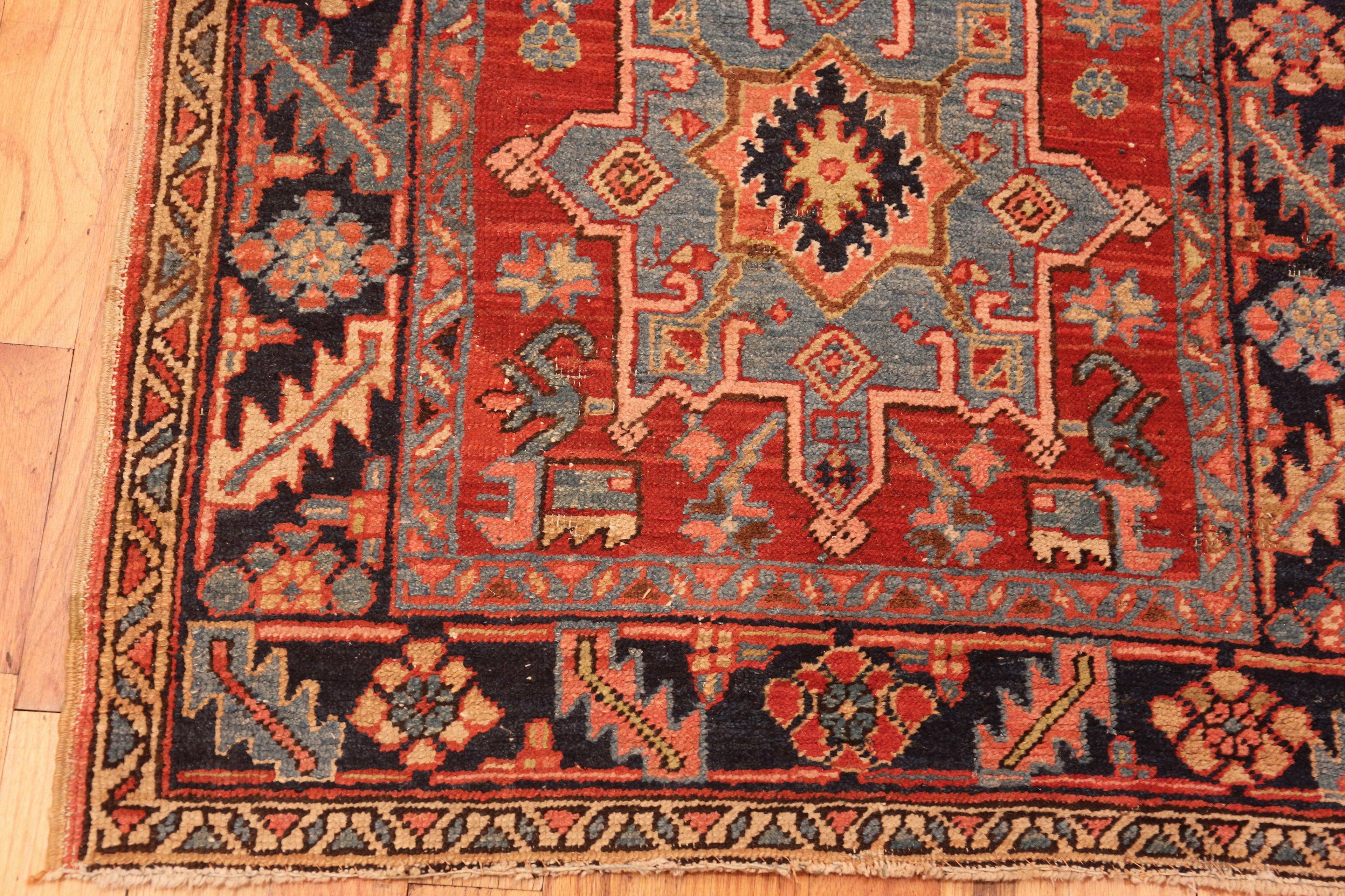 Antique Persian Heriz Rug. 3 ft 1 in x 6 ft 2 in In Good Condition For Sale In New York, NY