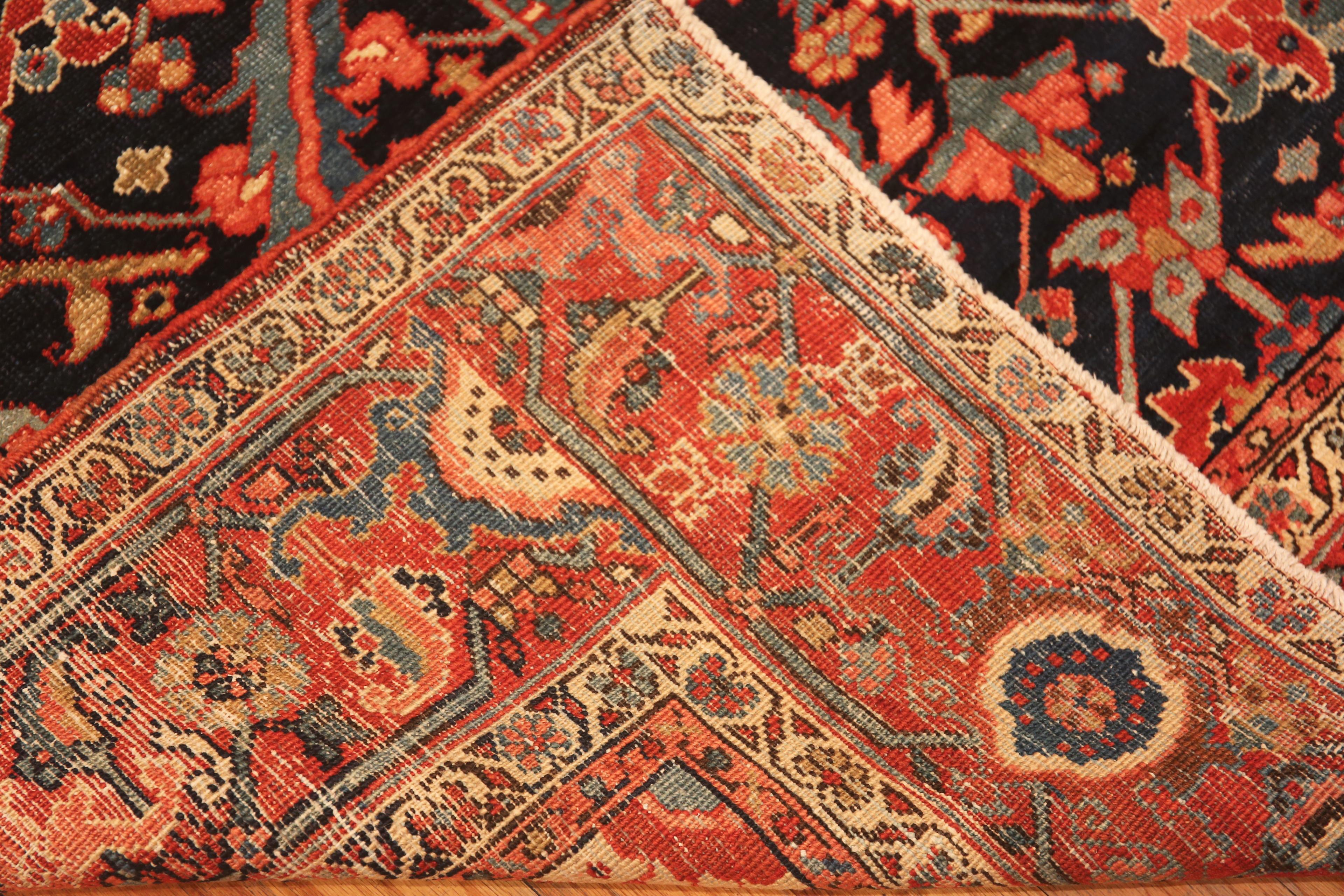 20th Century Antique Persian Heriz Rug. 8 ft 5 in x 10 ft 3 in For Sale