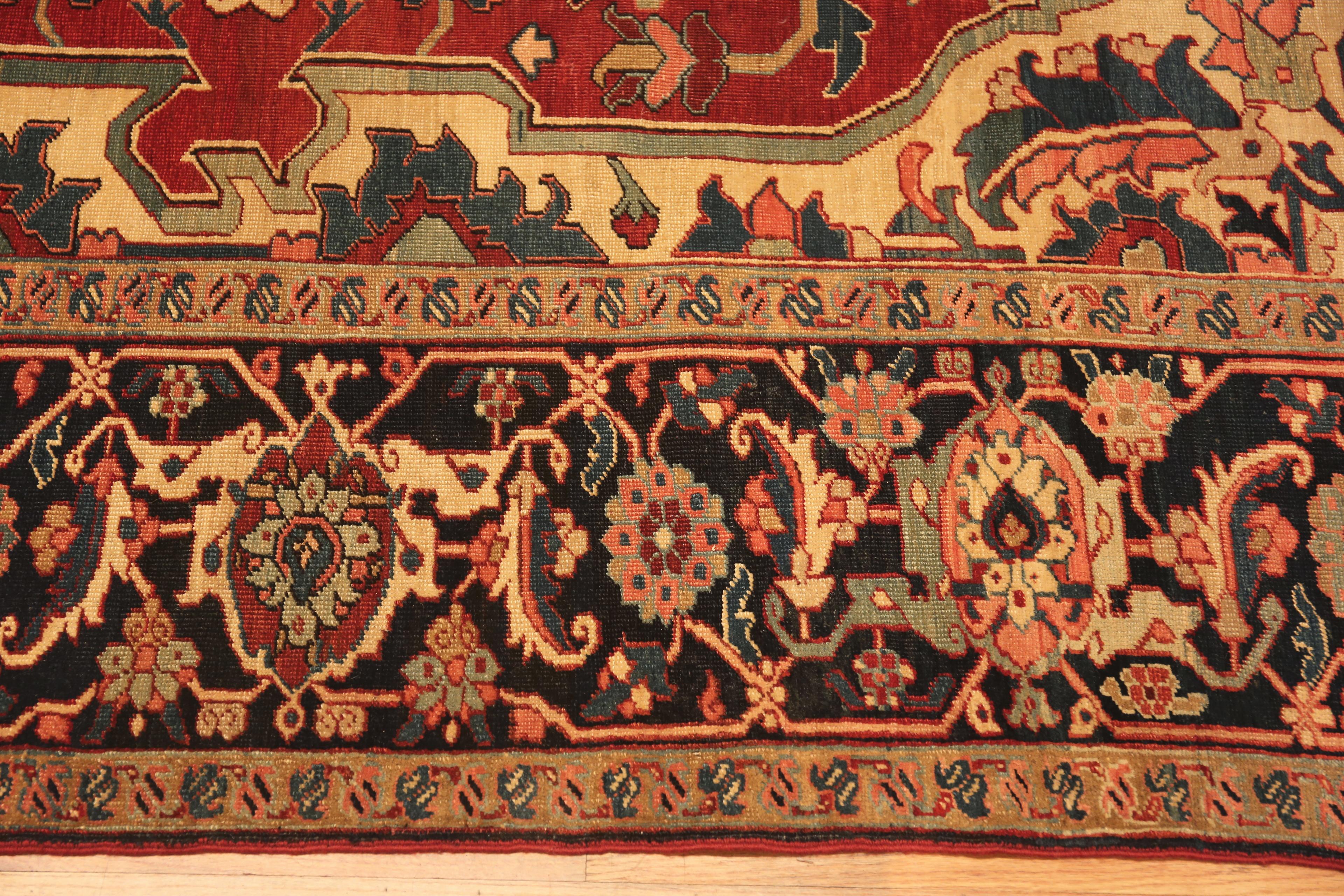 Hand-Knotted Antique Persian Heriz Serapi Rug. 9 ft 9 in x 11 ft 9 in For Sale