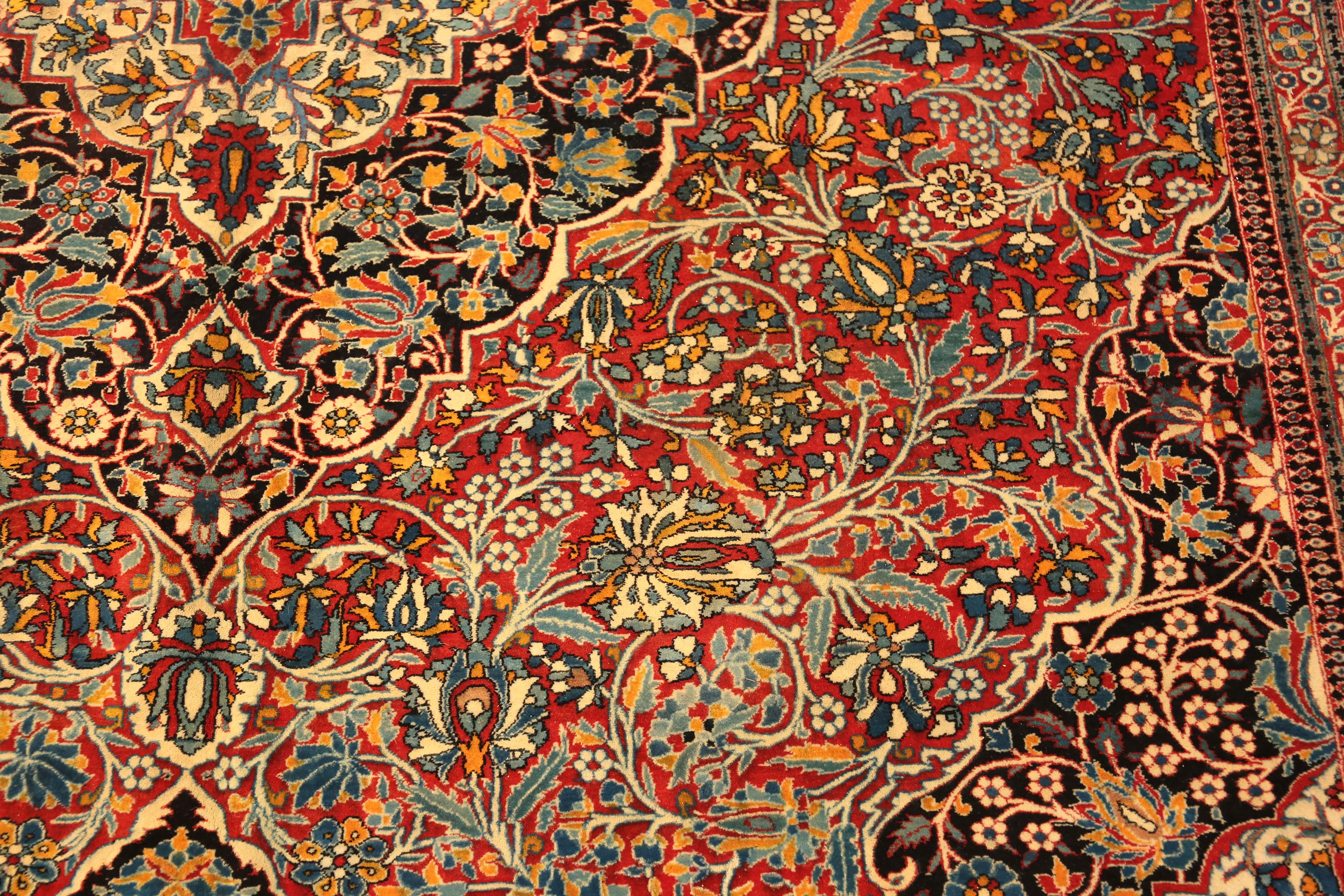 Antiker persischer Kashan Mohtashem Blumenteppich (Handgeknüpft) im Angebot