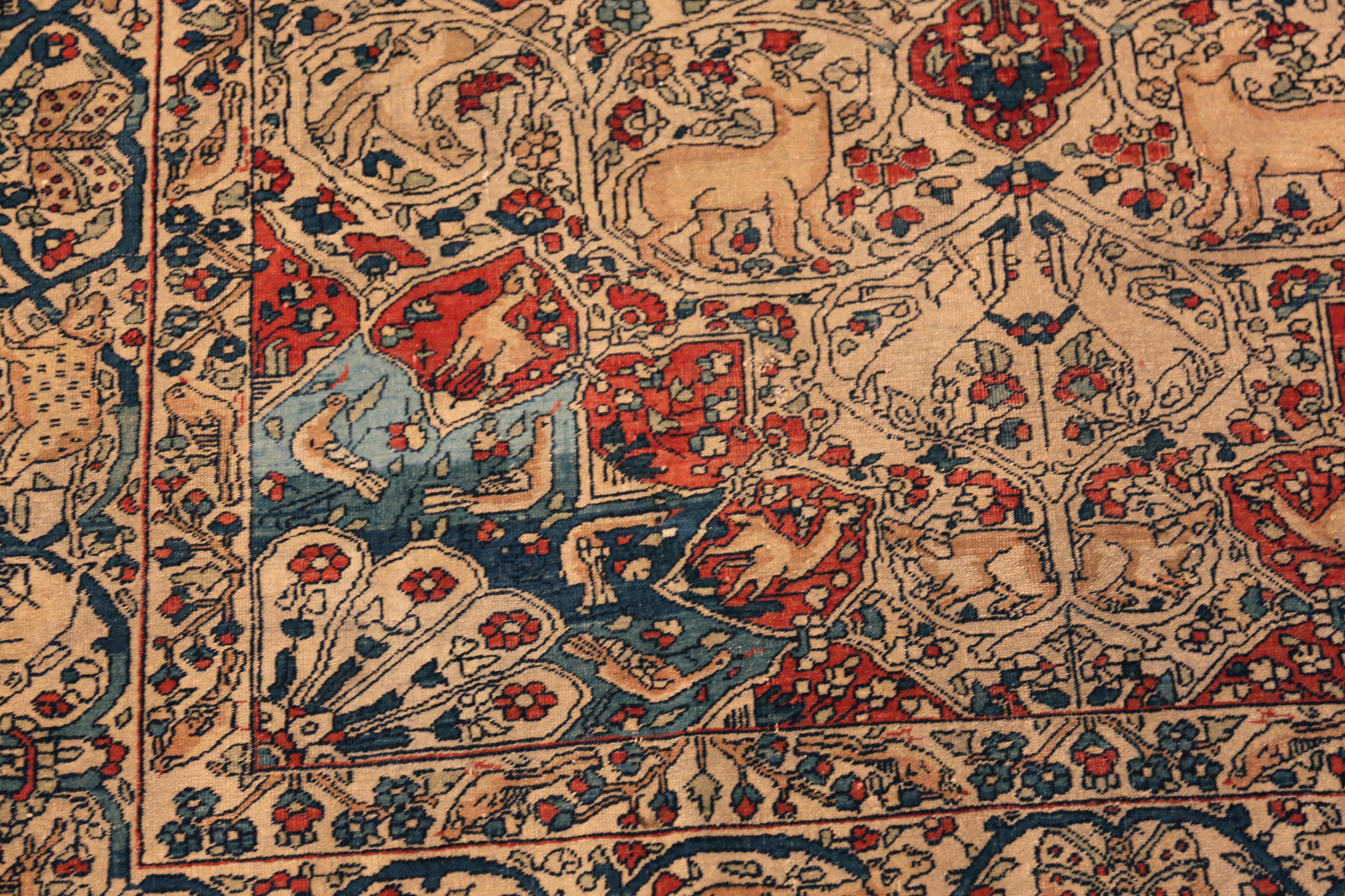 Nazmiyal Collection Antique Persian Kashan Rug 4 ft 4 in x 6 ft 6 in (Handgeknüpft) im Angebot