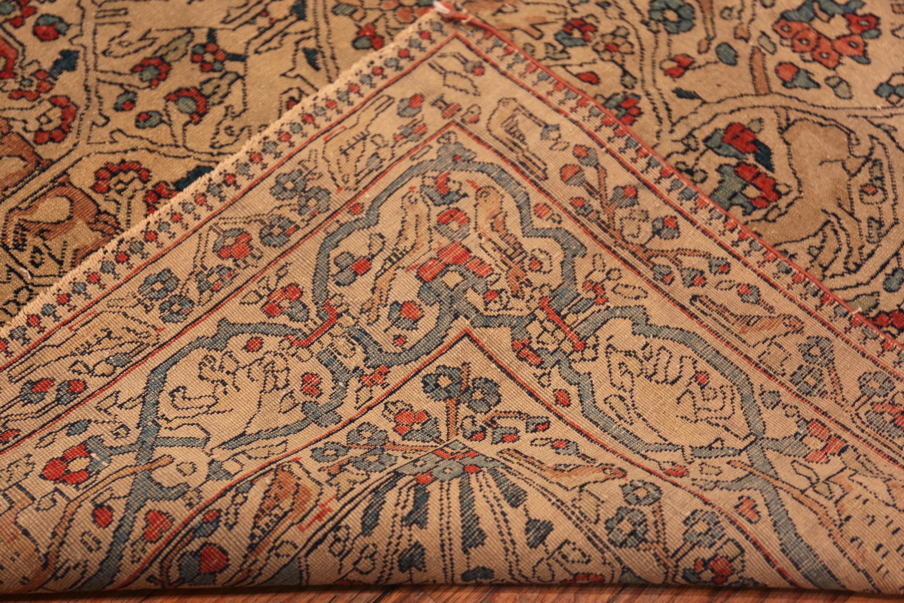 Nazmiyal Collection Antique Persian Kashan Rug 4 ft 4 in x 6 ft 6 in (Wolle) im Angebot