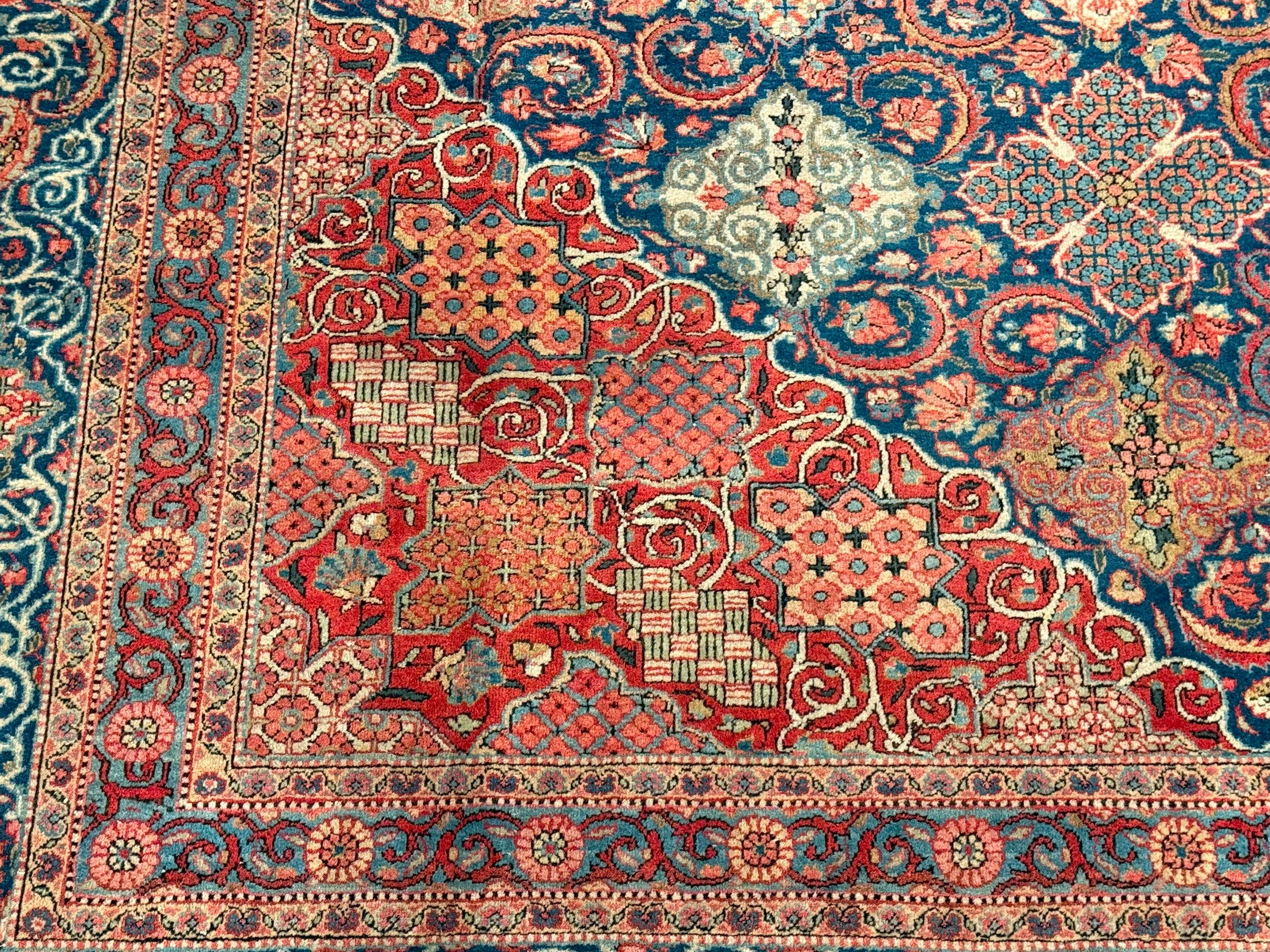 Wunderschöner antiker persischer Kashan-Teppich, gewebt von Meisterweber Dabir, Herkunftsland: Persien, CIRCA Datum: 1910