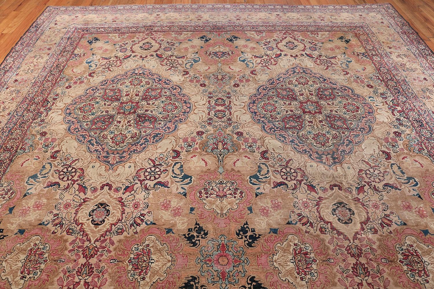Antique Persian Kerman Lavar Carpet. 10 ft x 14 ft 5 in For Sale 6