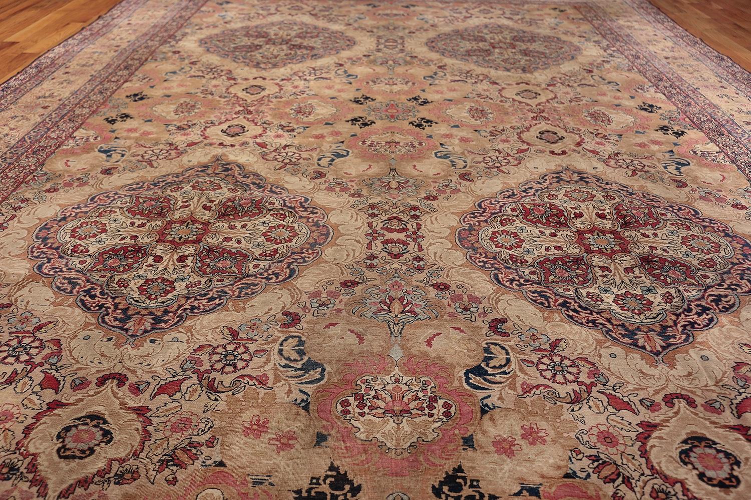 19th Century Antique Persian Kerman Lavar Carpet. 10 ft x 14 ft 5 in For Sale